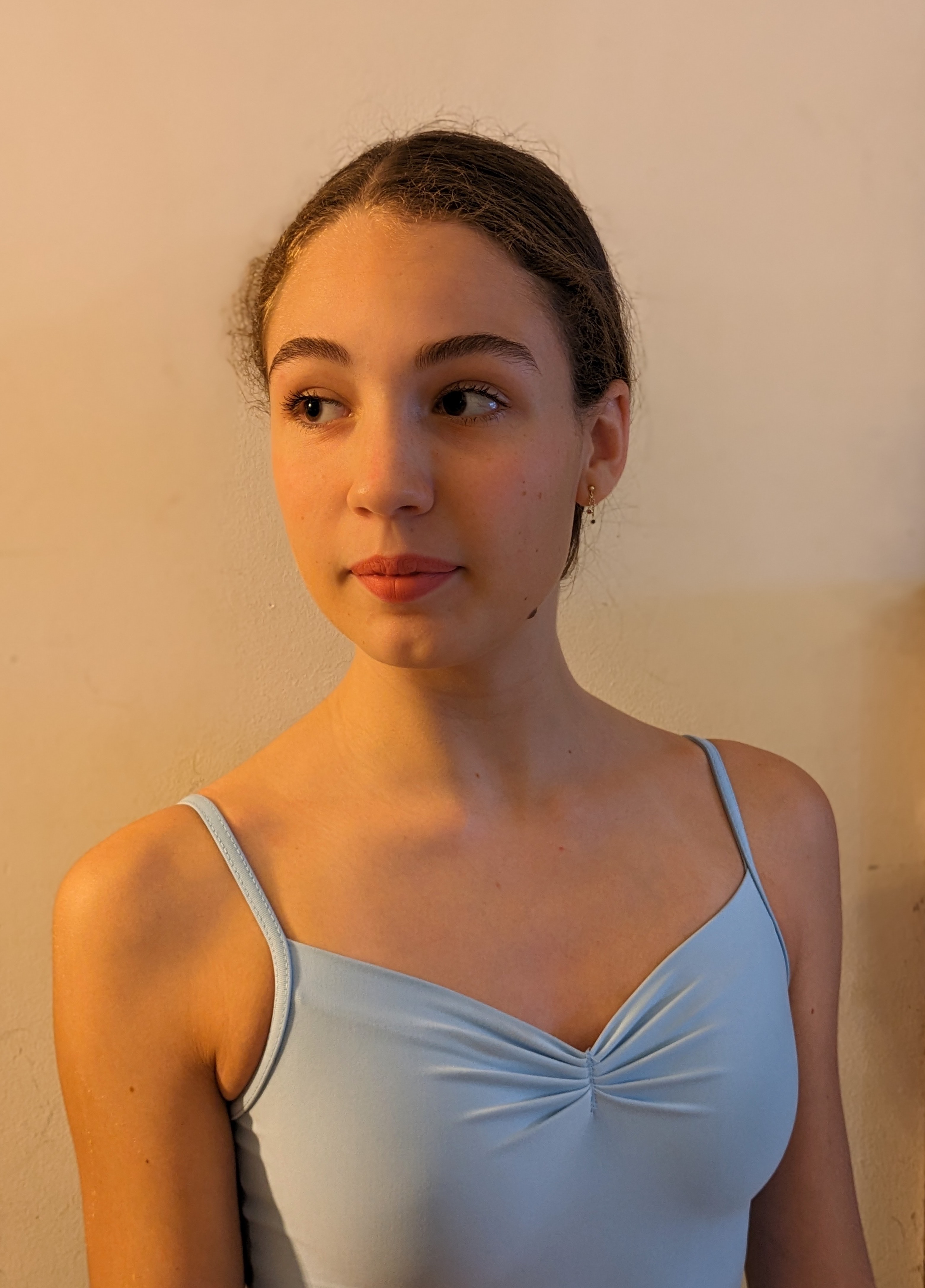 Lurati Victoria-Lise Head And Shoulder .jpg