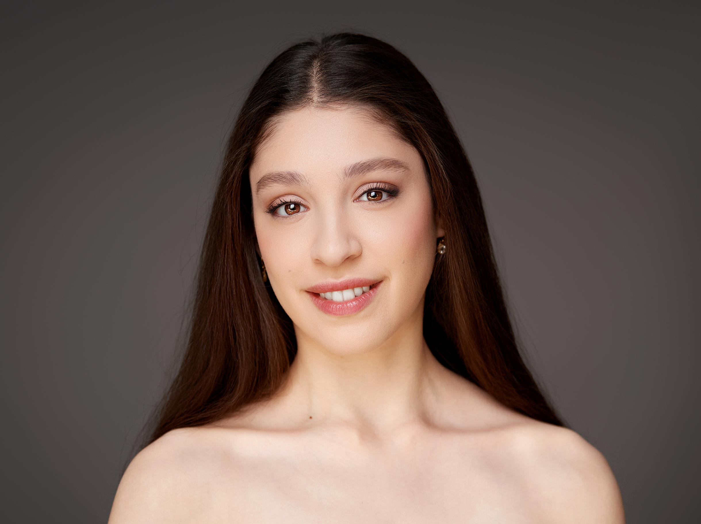 Julia Norr - Headshot jpg.jpg