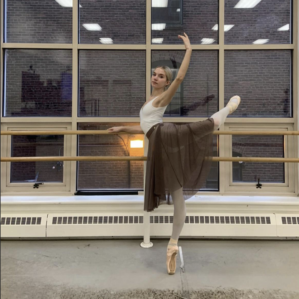 Maren Goddard Full Body 2.png