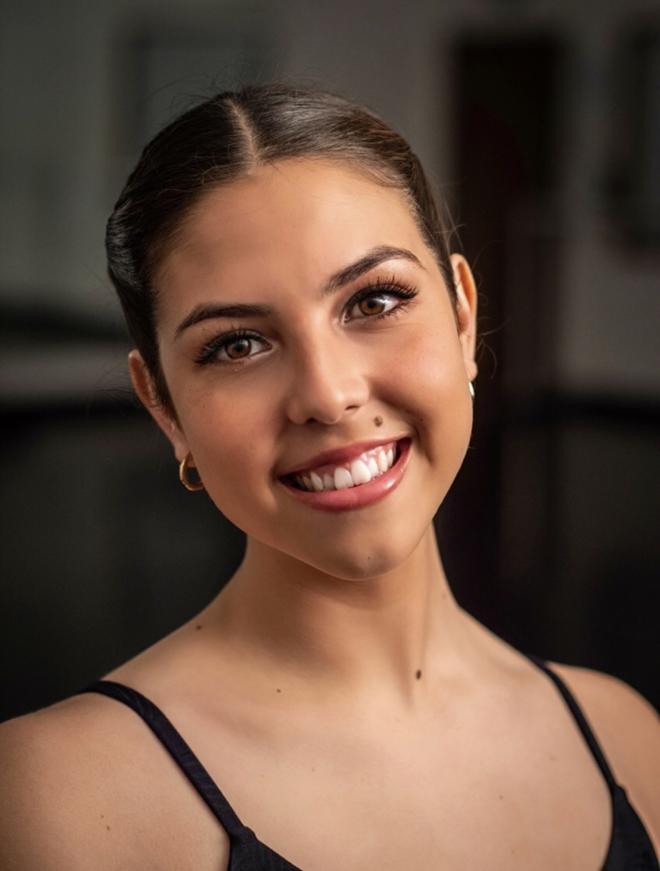 FEARN _ HEADSHOT.jpg