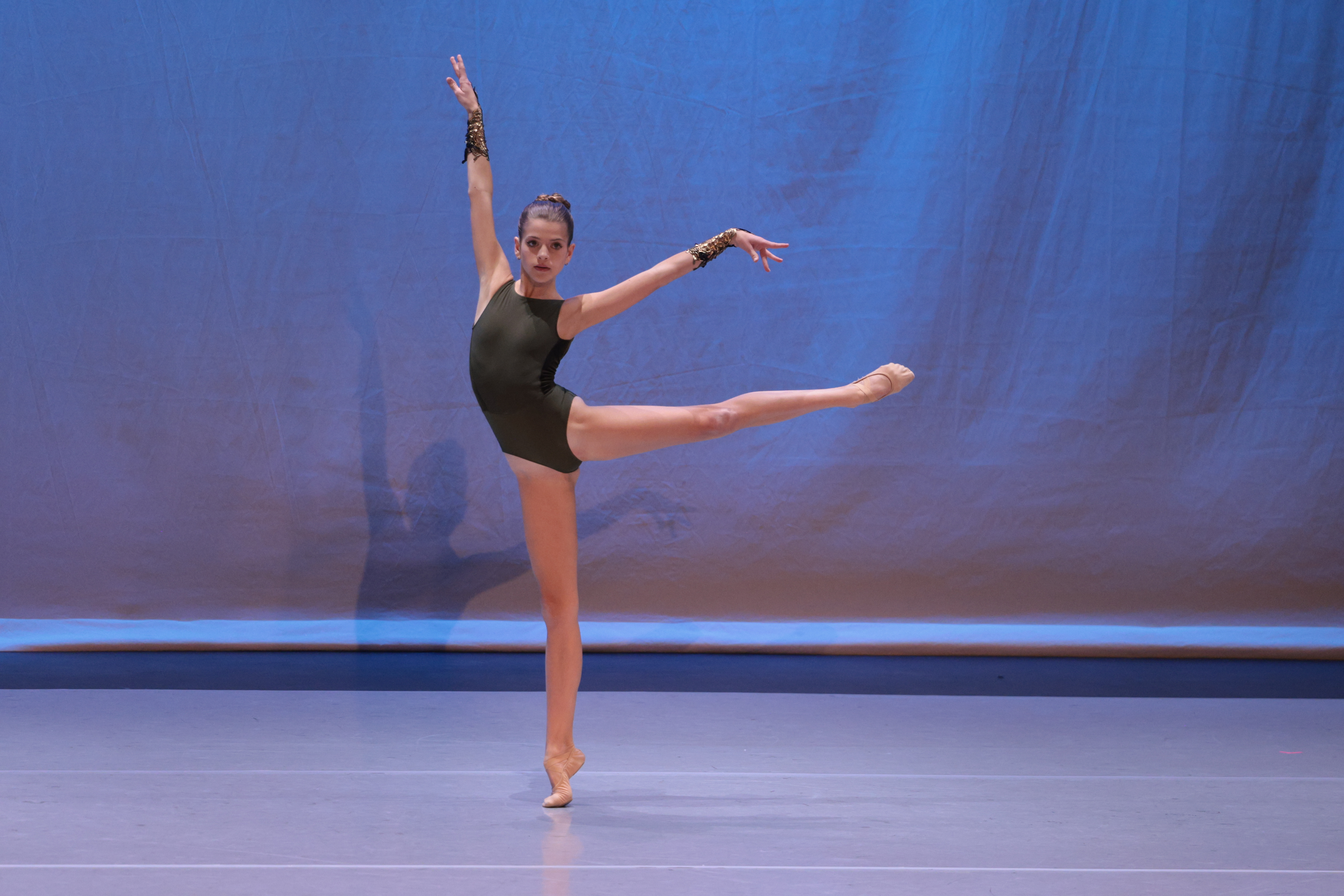 0095-1438C-SILVIA SNOW-CHRYSALIS-FRONT OF STAGE - ADC SAN 2024.JPG