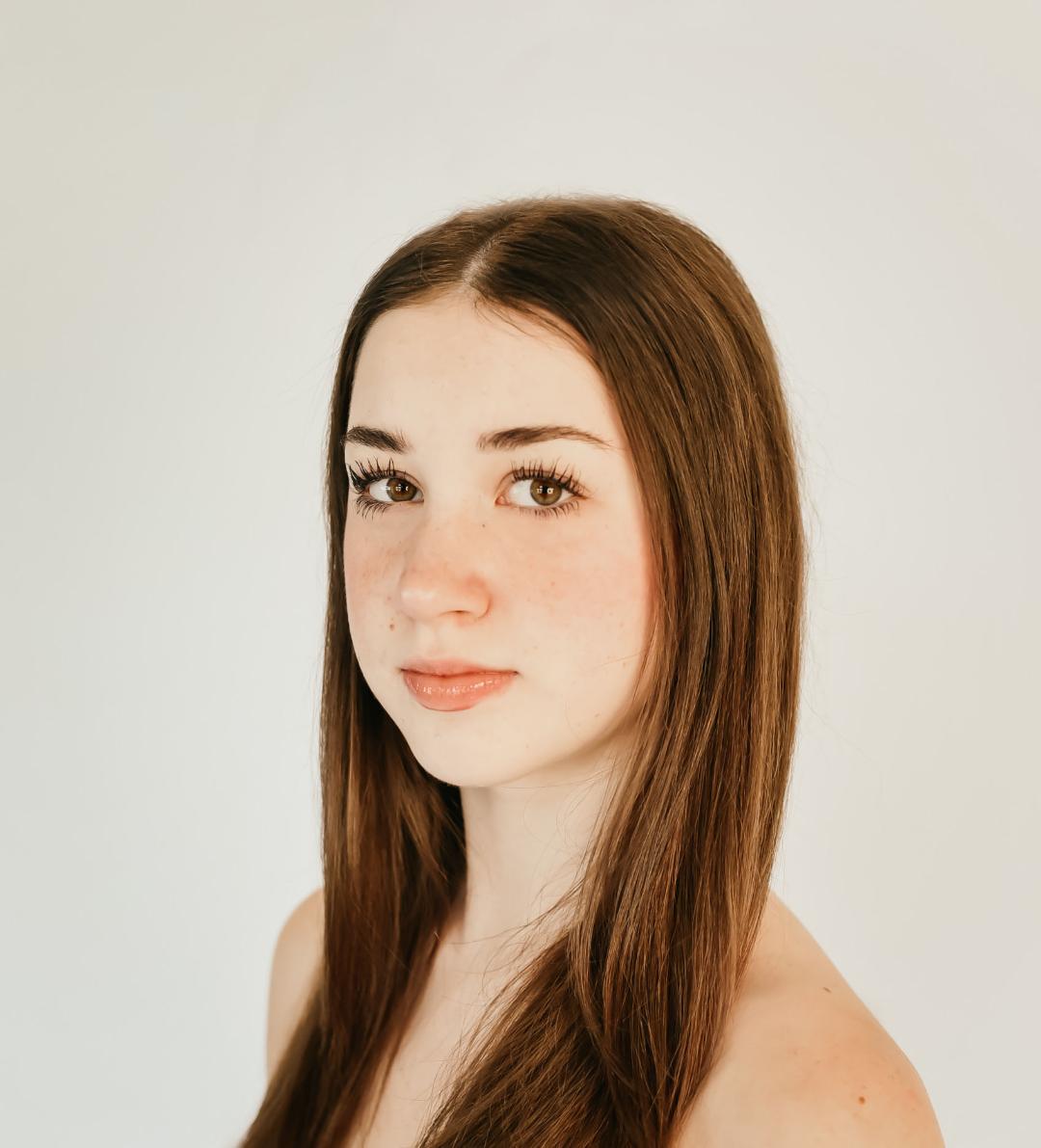 ashley faye headshot.jfif