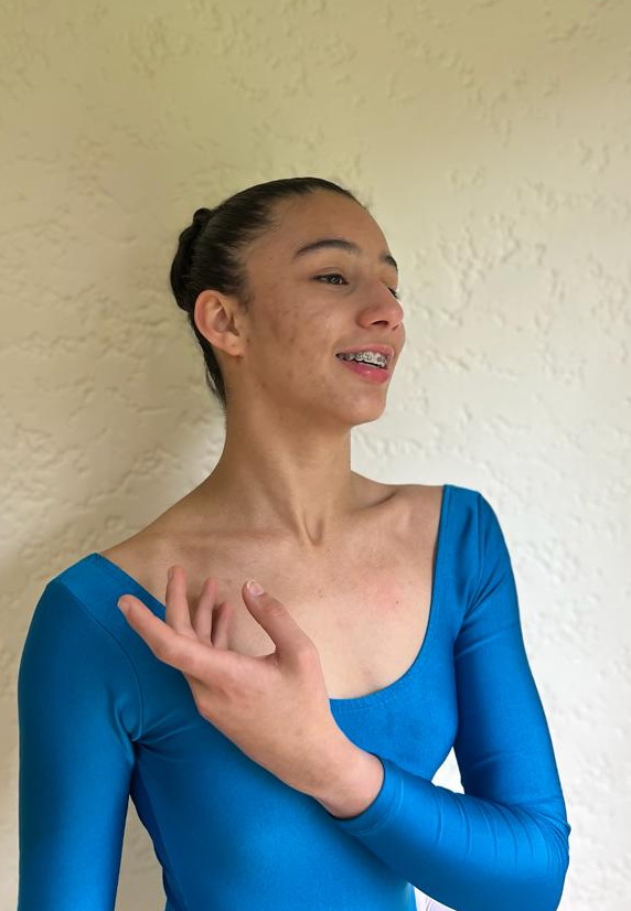 LUCIA  PASTORINO MEDIOCUERPO.jpg