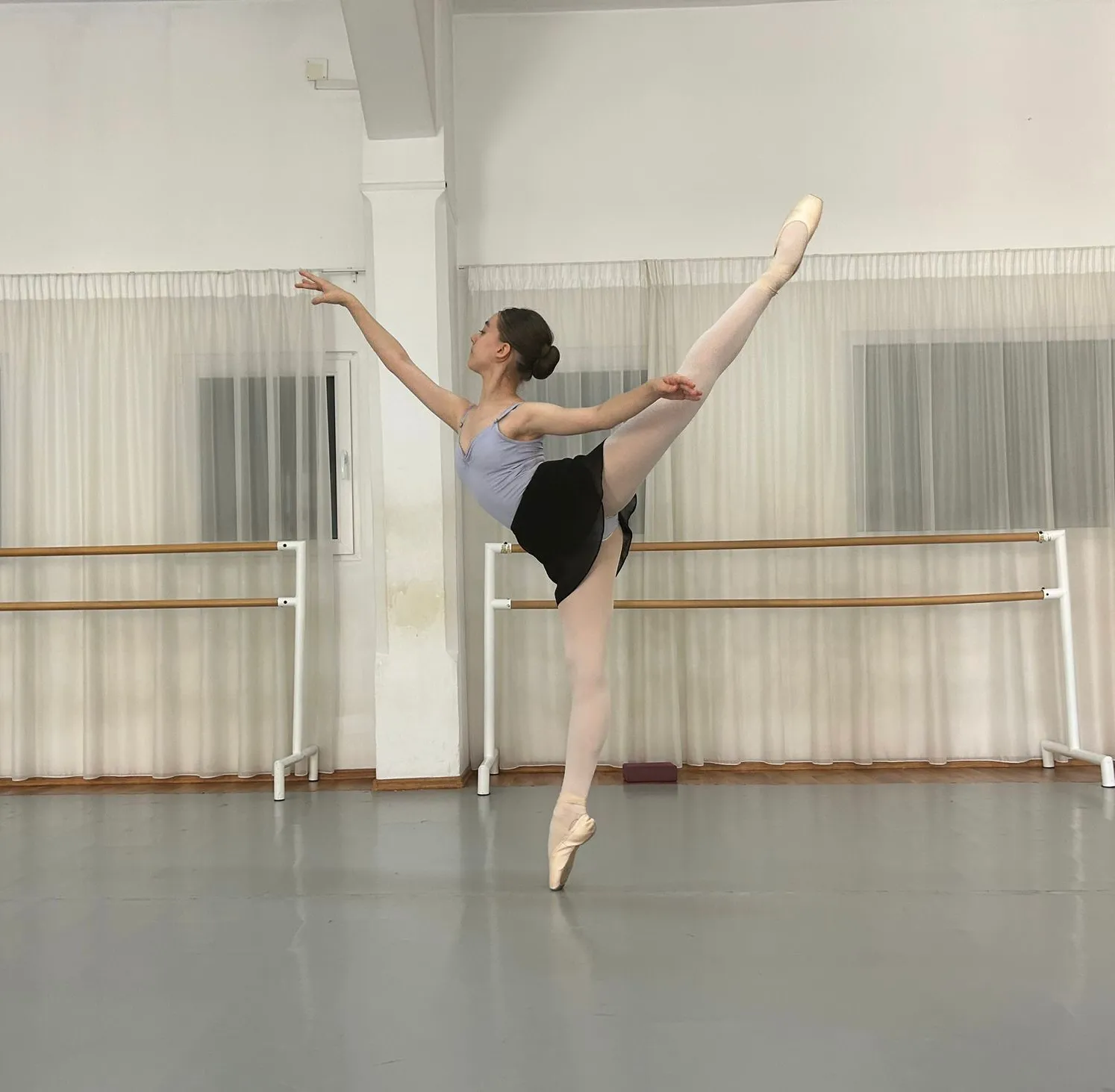 LE BLAY Margot - Provide an arabesque photo.jpeg