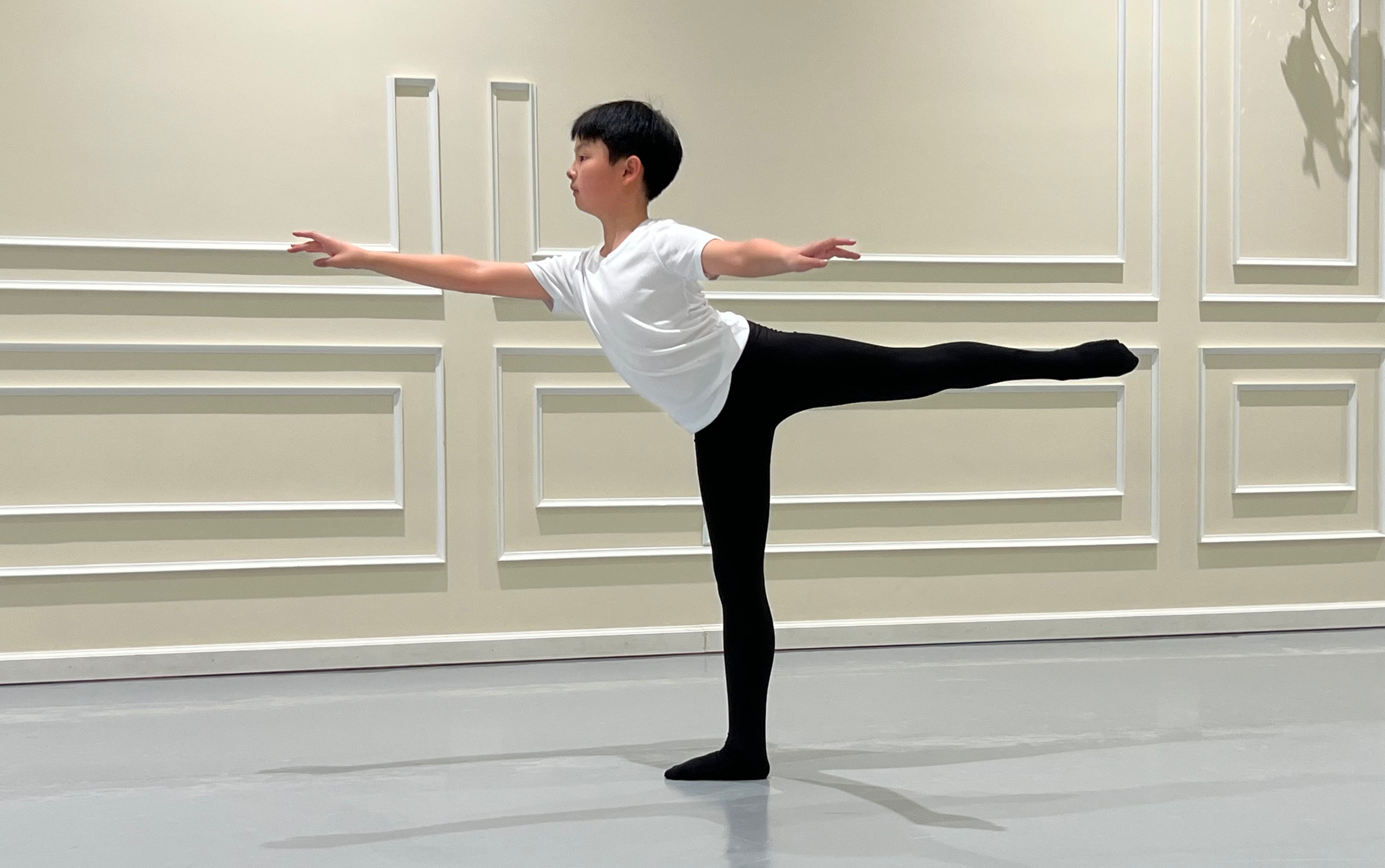 David Minki Kim - Arabesque.jpg