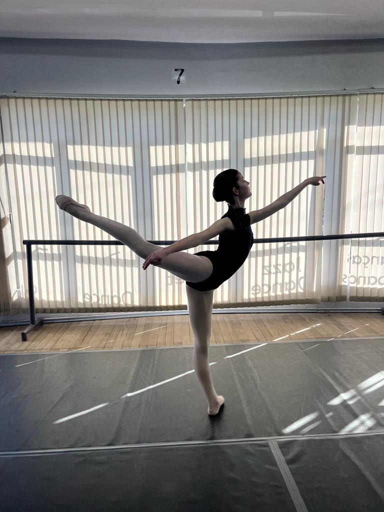 Foto arabesque Martina Tedesco.jpeg