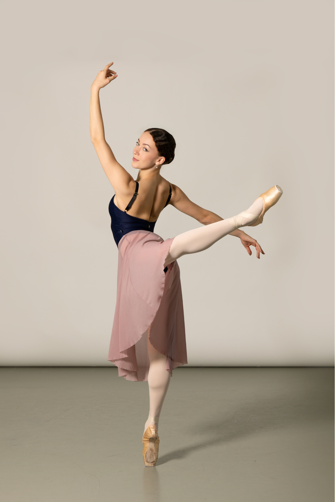 Elisa Murg Full body picture 1.jpg