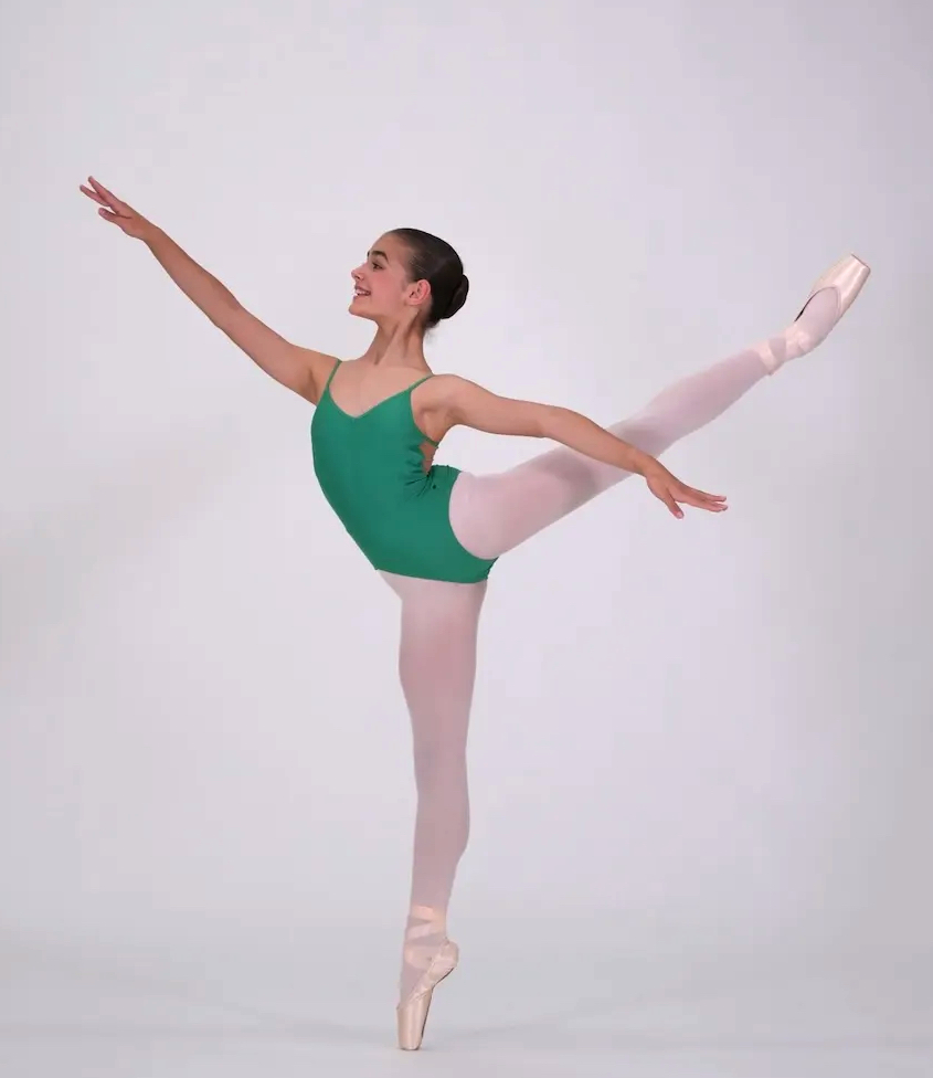 arabesque en pointe .jpg - copie.jpg
