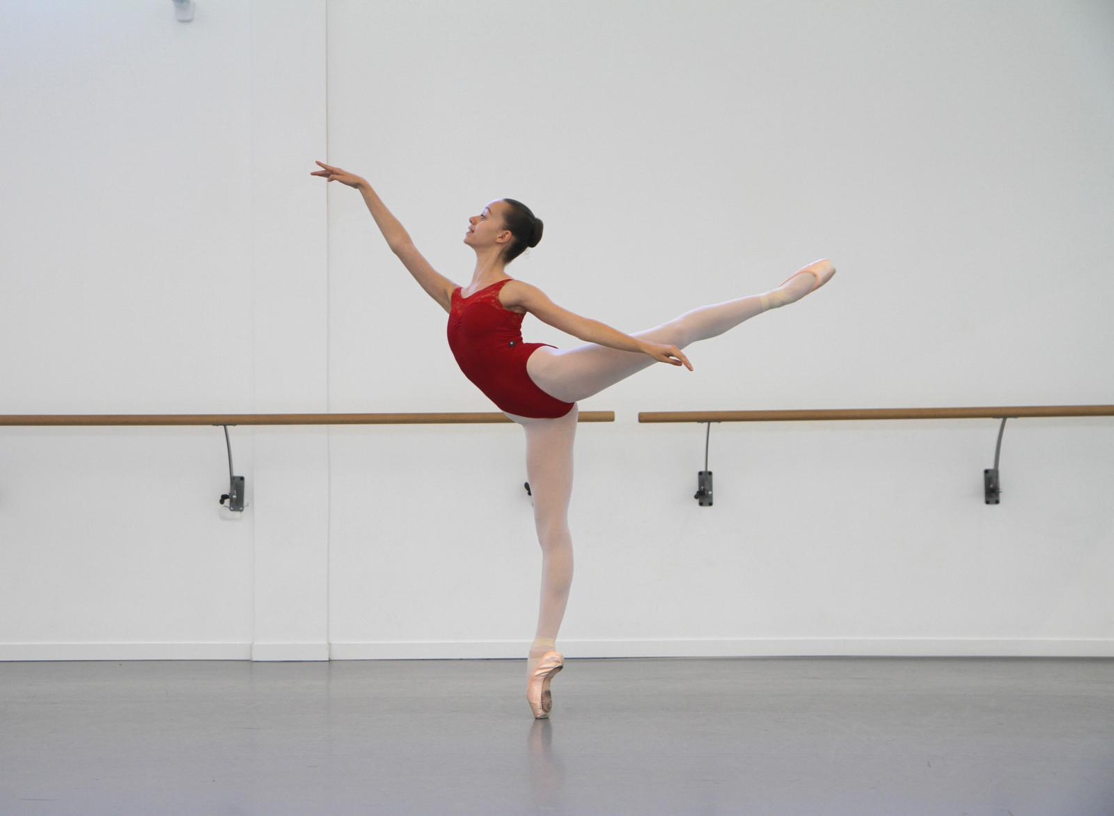 ARABESQUE LONGIN EMMA.jpg