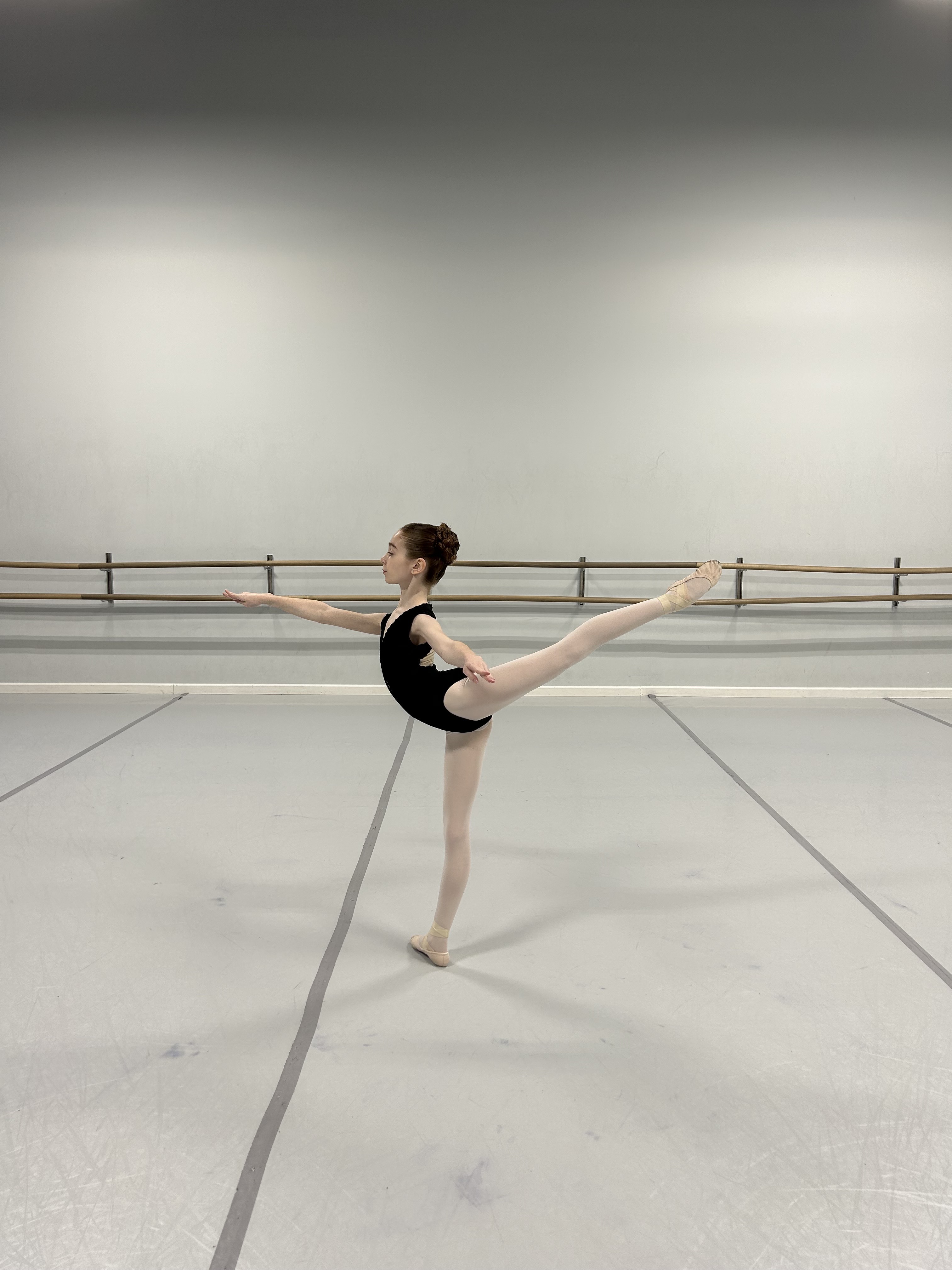 Violet Marti Arabesque.jpg