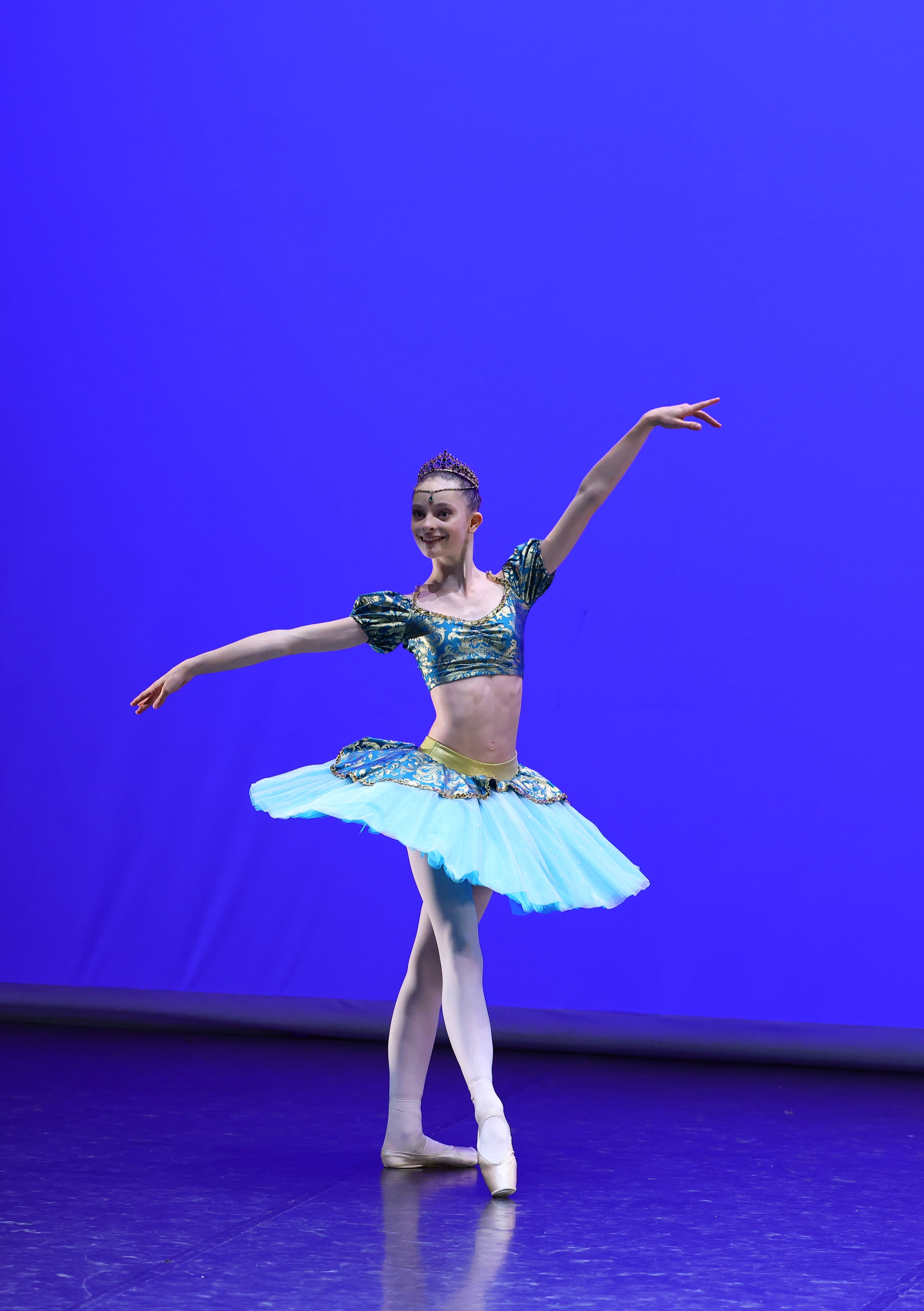 176RomyEnthimeCloarecThreeOdalisqueLeCorsaire59546.jpg