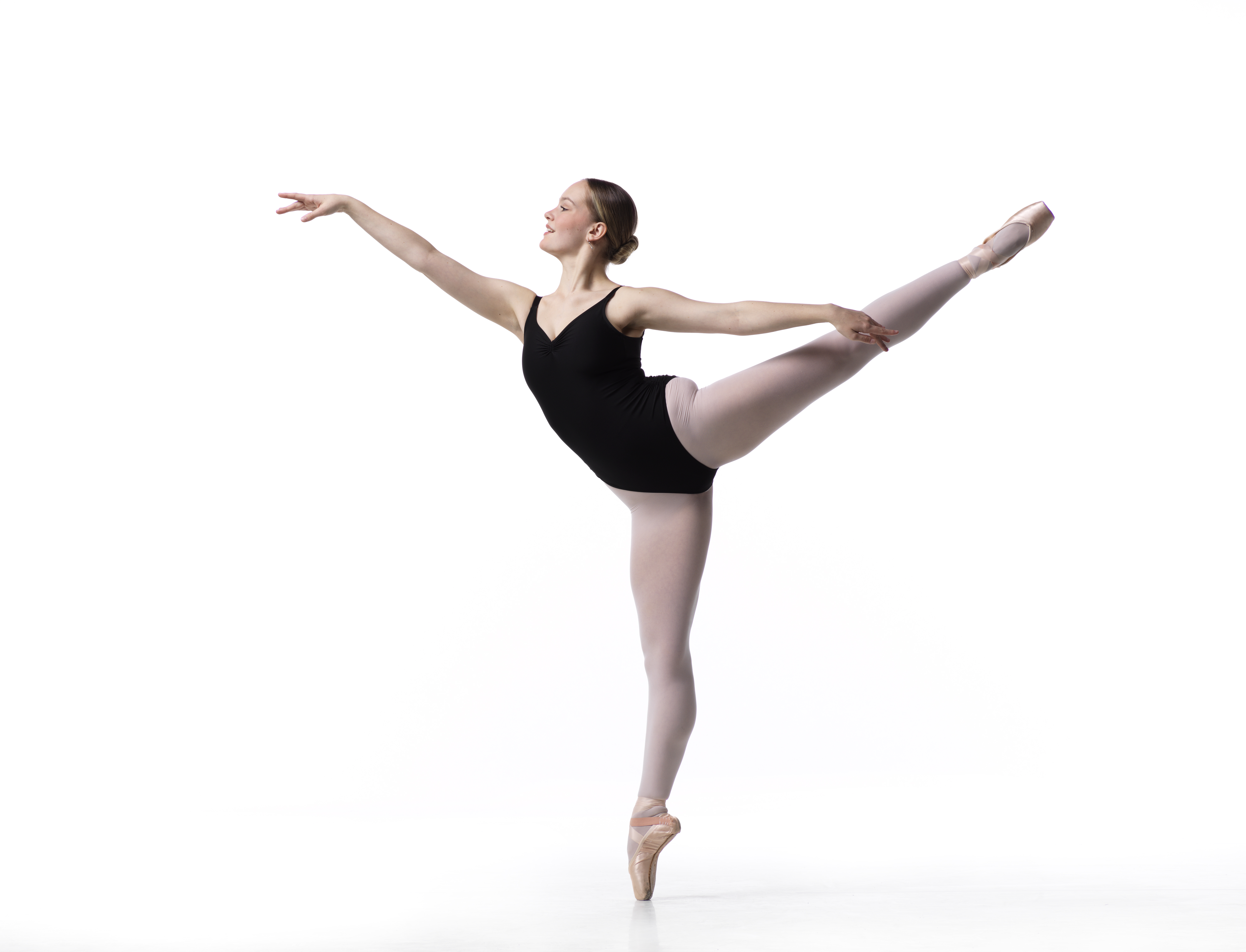 Olivia Jaymes Runquist - Arabesque (no tutu).jpg