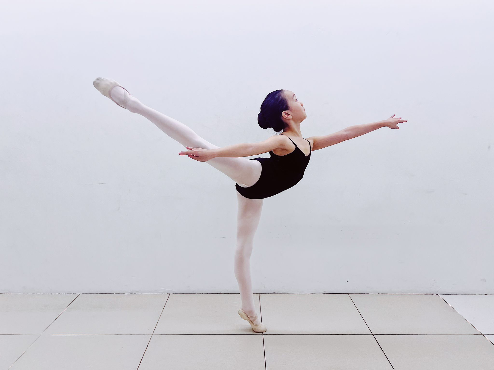 YAGP Arabasque Shot.jpeg