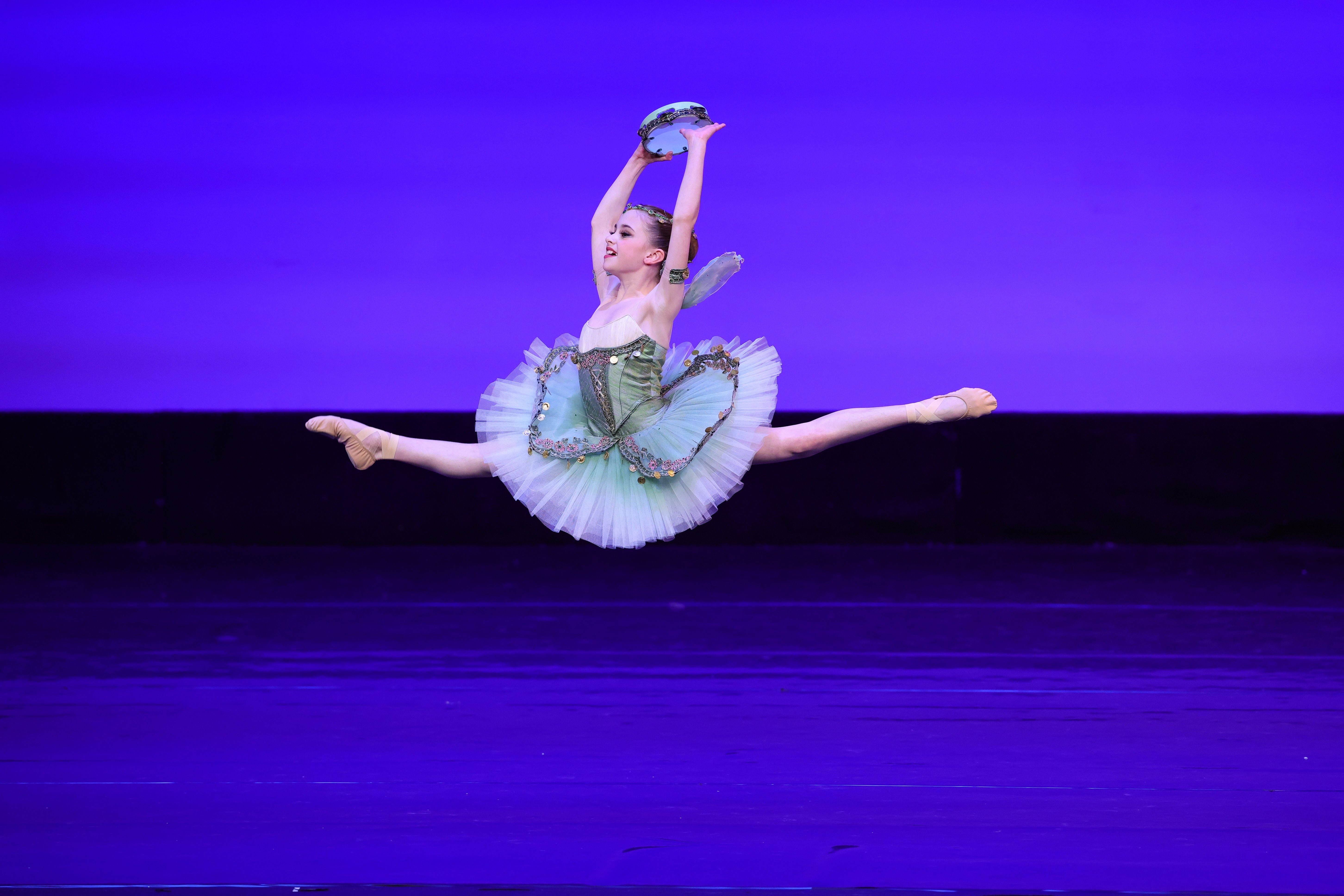 smaller 268CorinneStraboVARIATIONFROMLAESMERALDA09331.jpg