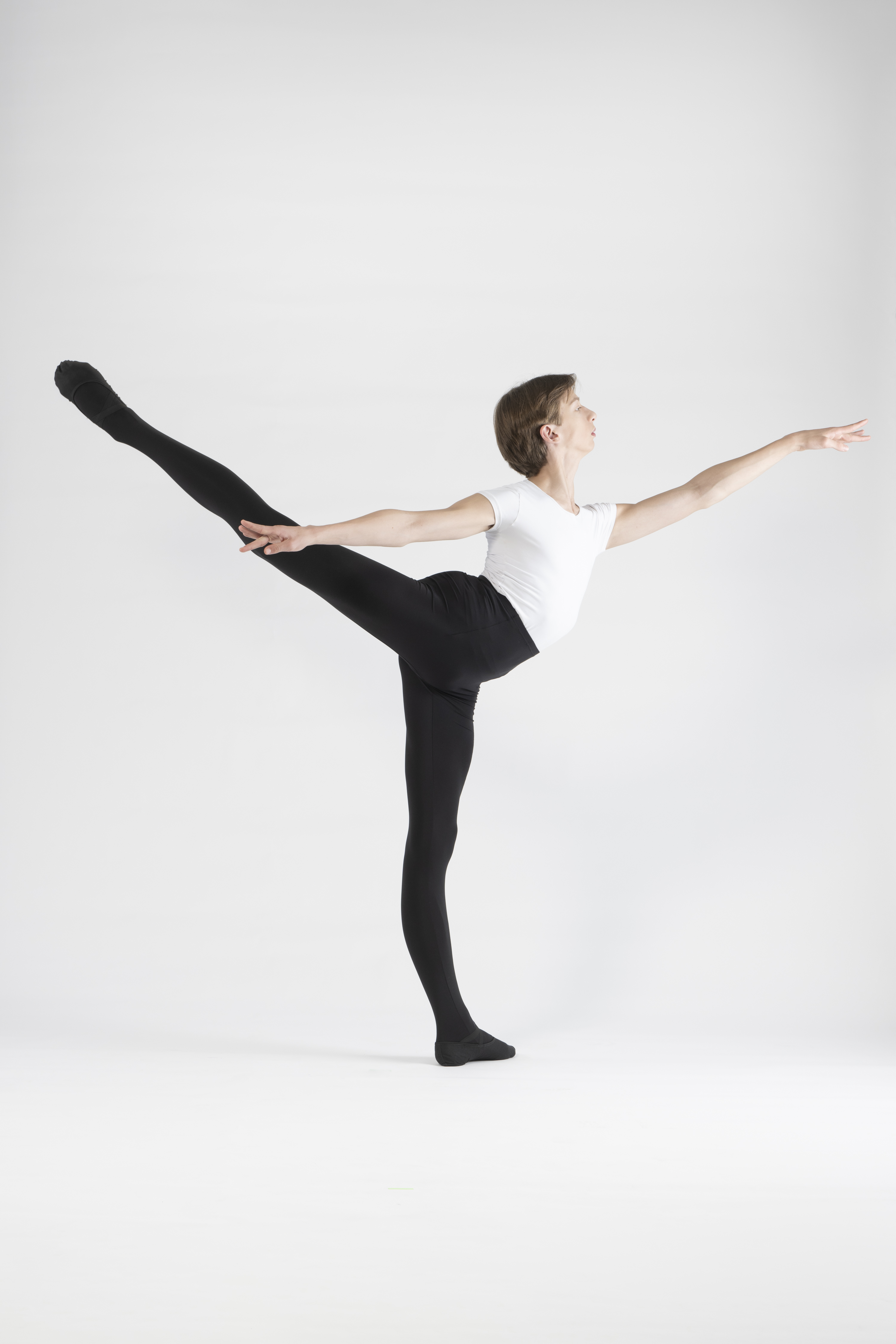 Dance - Harris Yesenik - Headshots Nov 2023 - 0013 (1).jpg