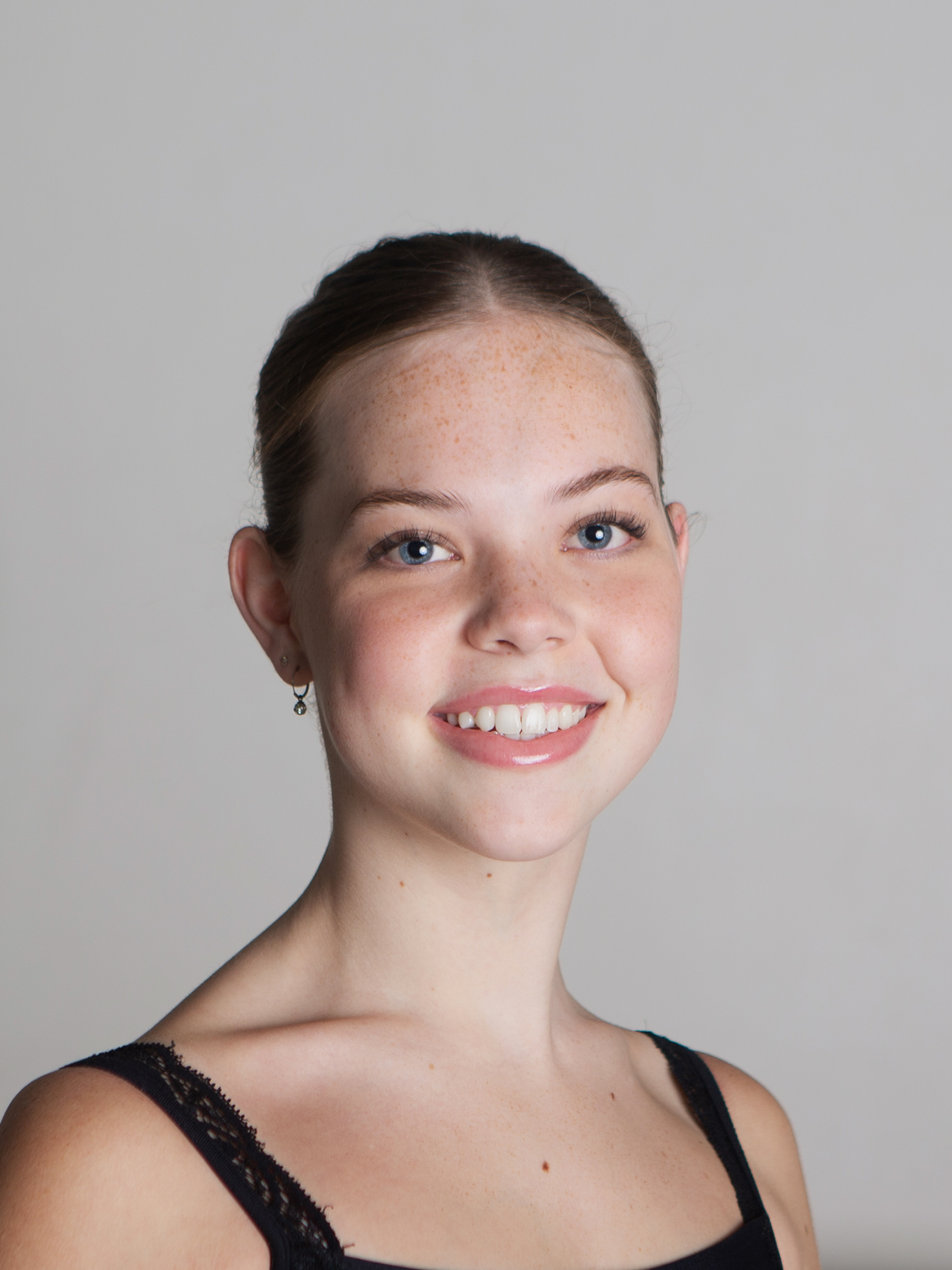 2024 l8 - molly bell.jpeg