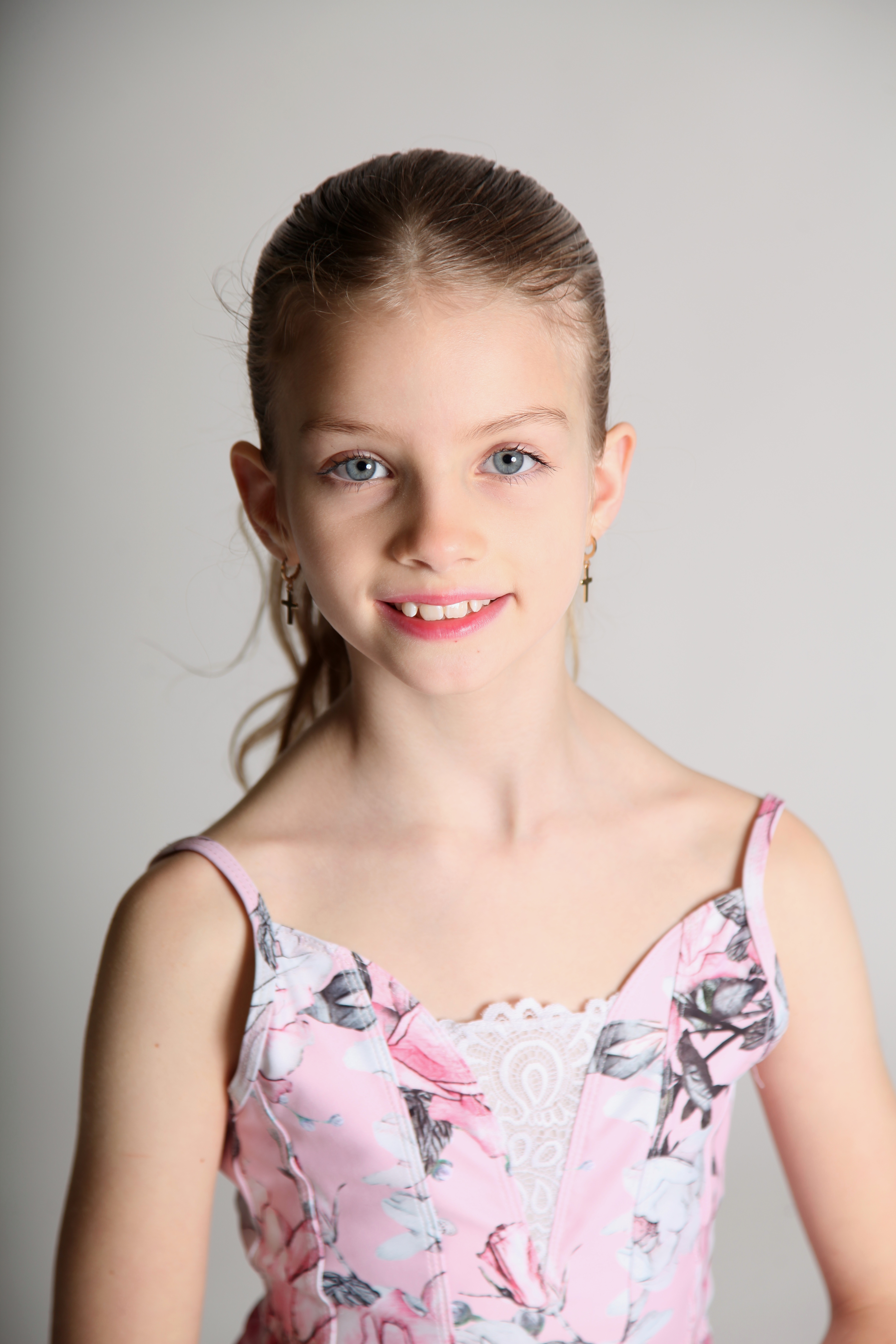 Keely Headshot 2024.jpg