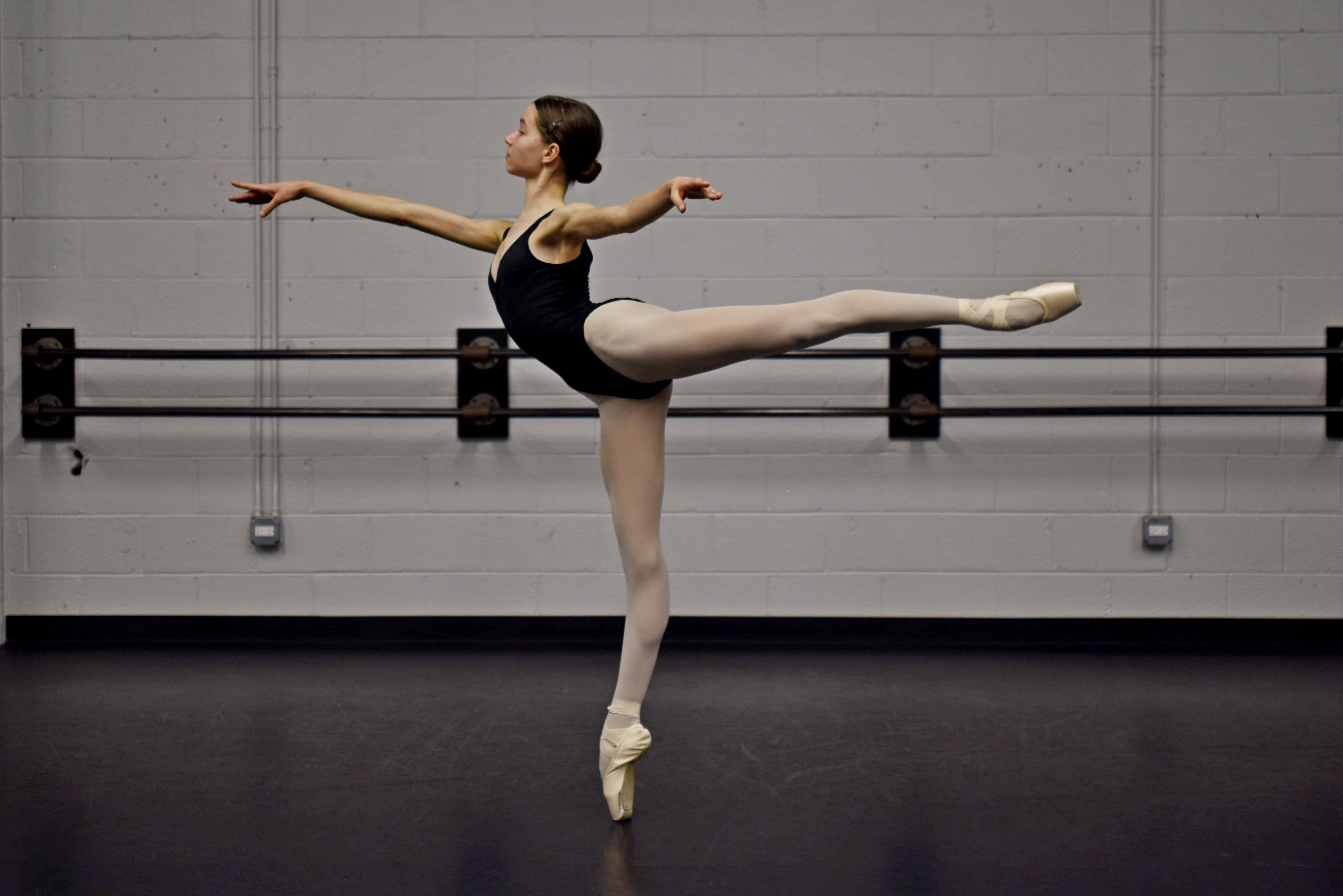 Arabesque_Irina Dubrovska.jpg