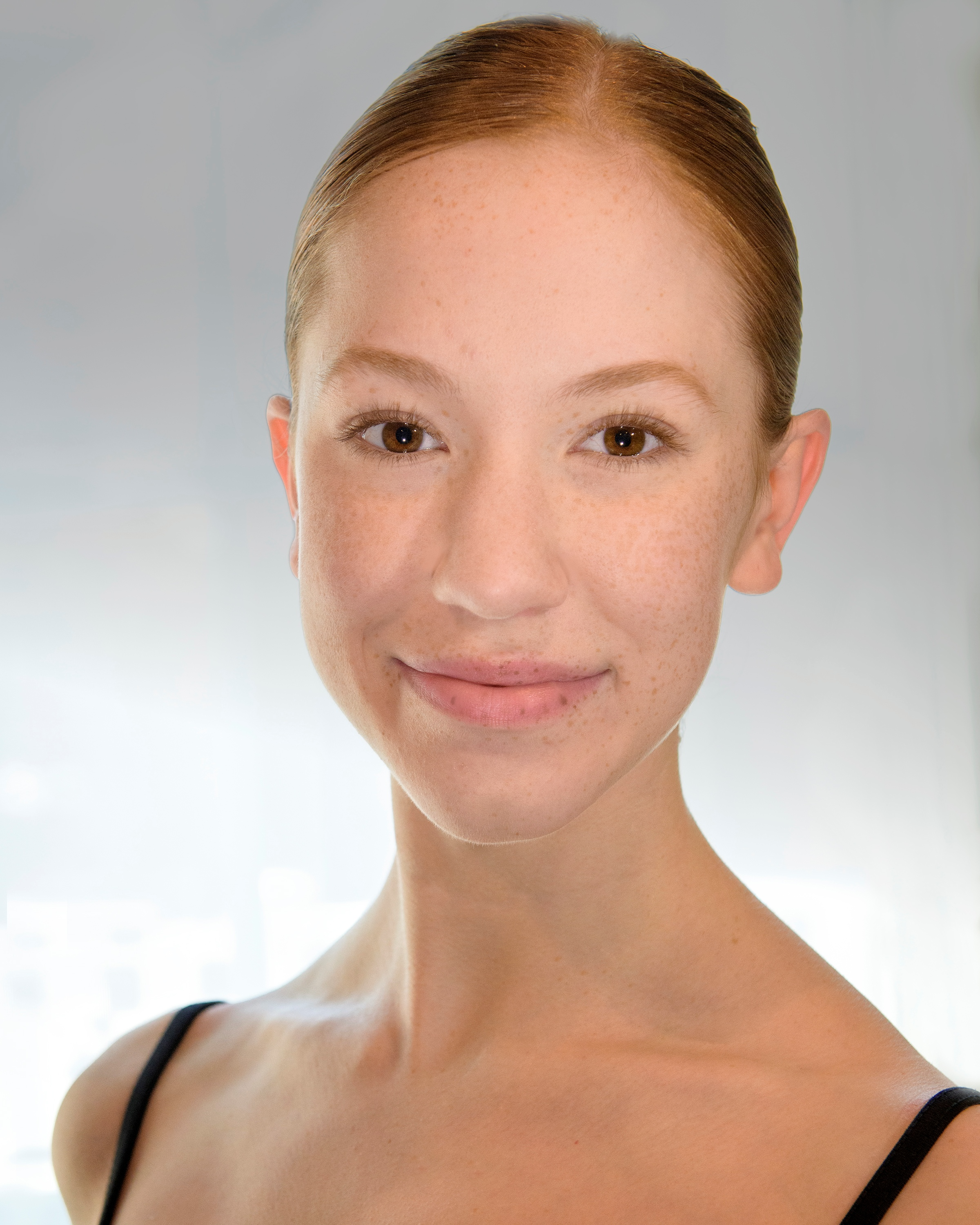 Julia Bellantoni Headshot.jpg