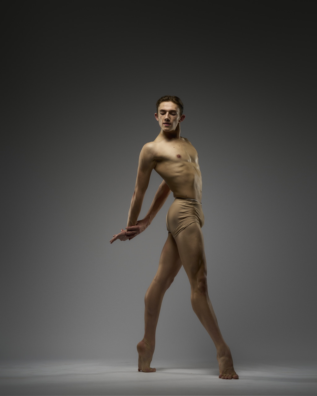 10.06.24 _ ZURICH PHOTO SHOOTS _ CARLOS QUEZADA©7635.jpeg