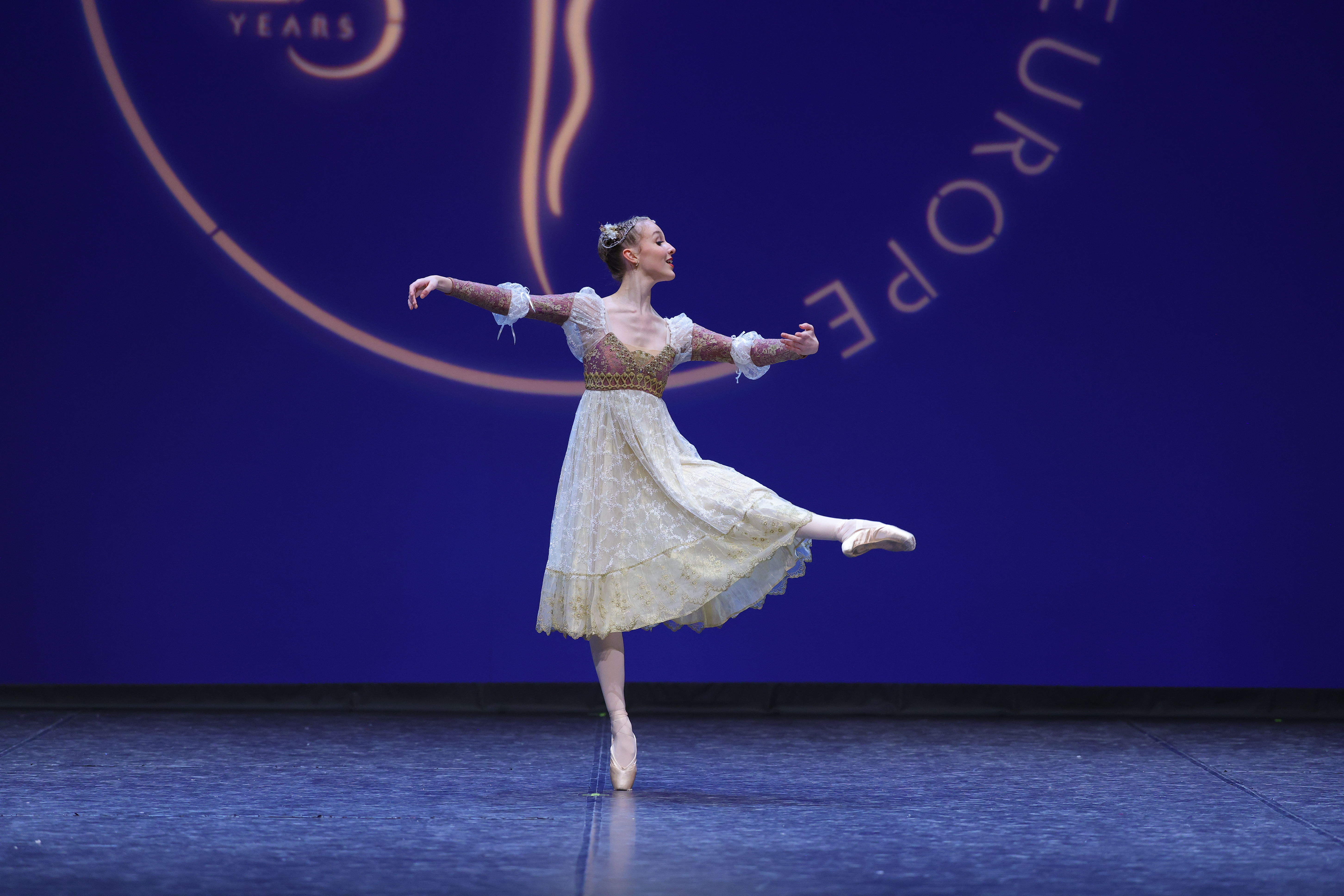 455A-Layla Reid-Pas De Trois Act I Swan Lake_66622.jpeg