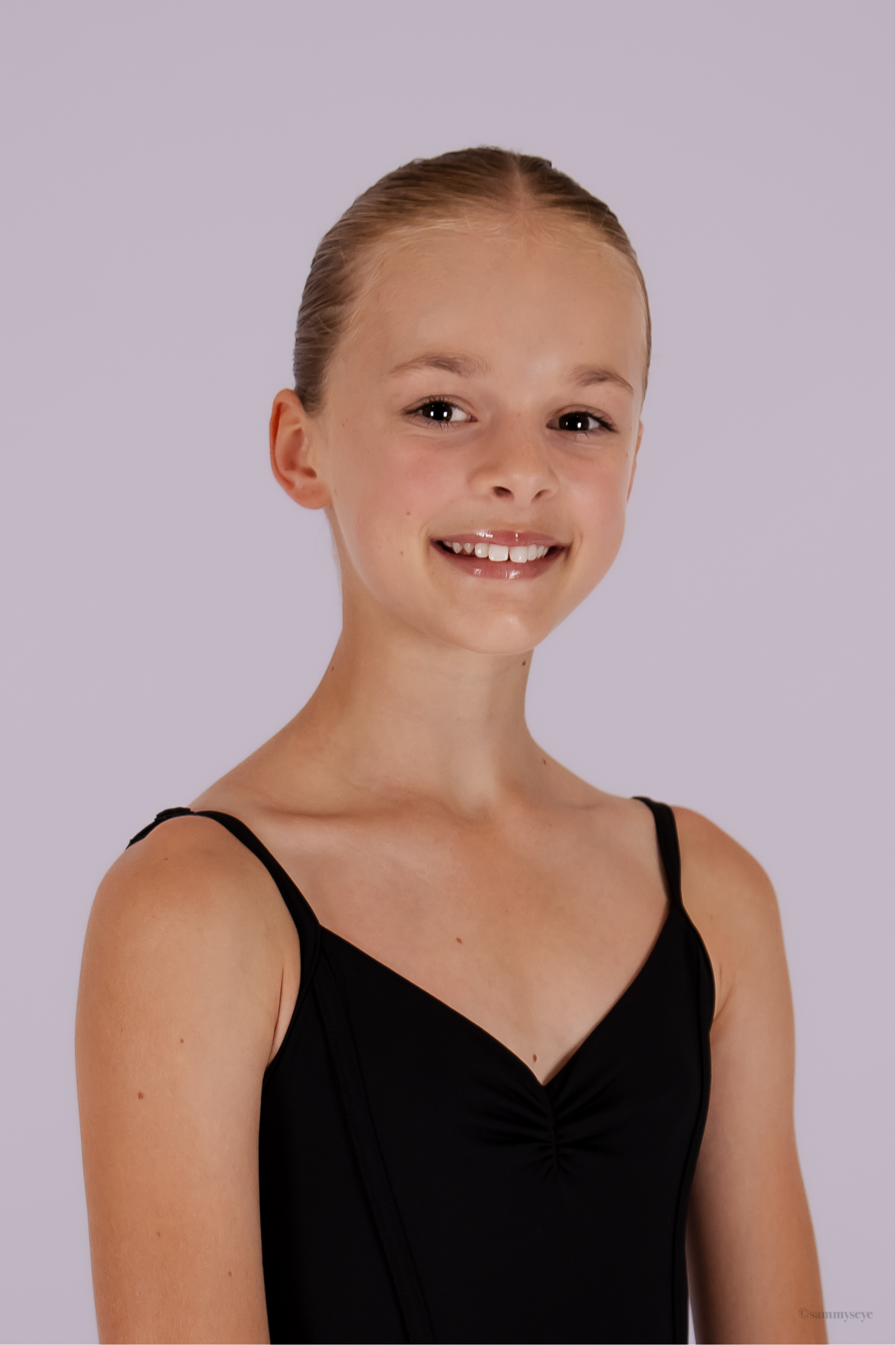 Sophie White headshot.jpg