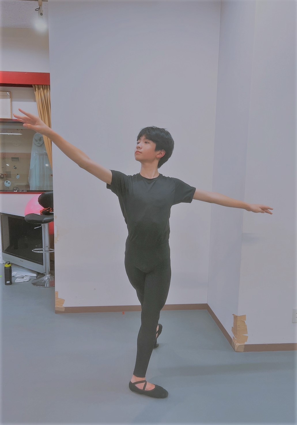 YAGPスカラシップ　プロフィール 全身.jpg