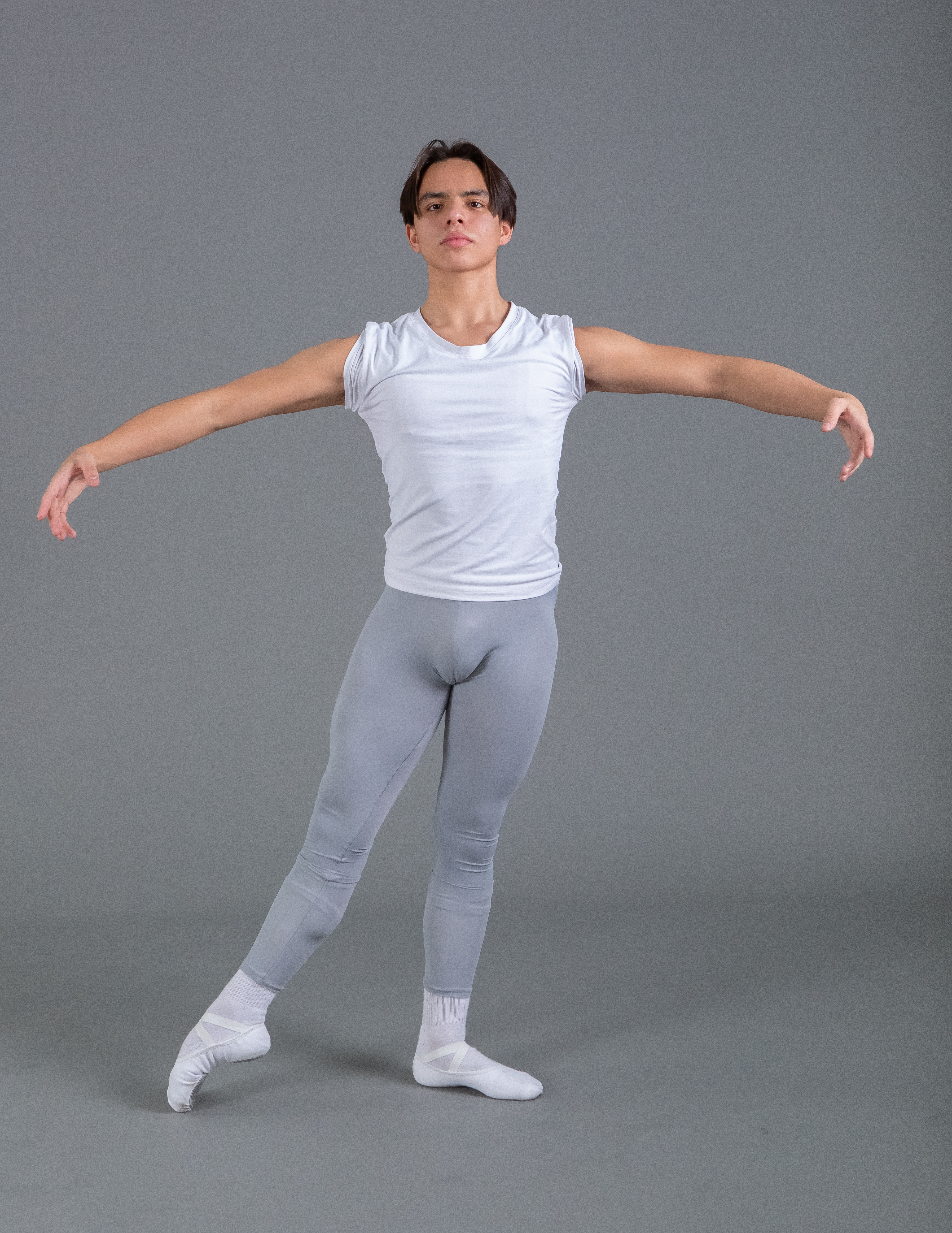 patricio2023-audition-photos (16 of 19).jpg