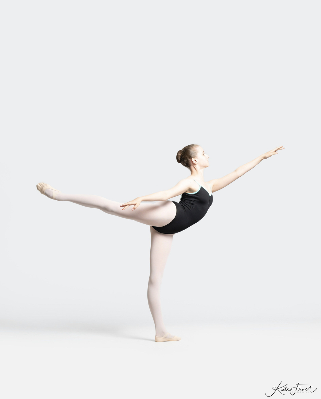 Alyssia arabesque.jpg