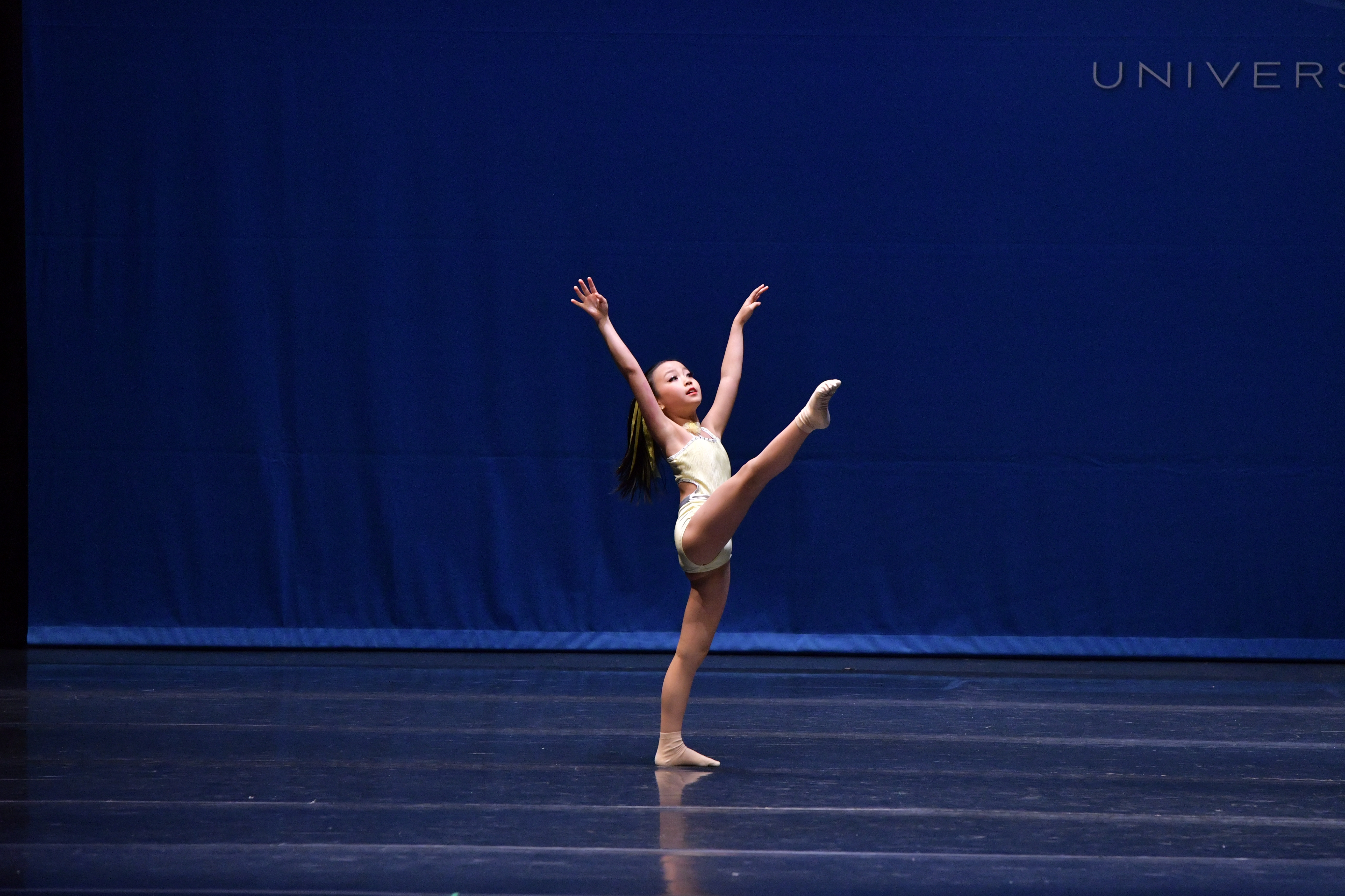333_FEEL IT STILL_N&D BALLET_00027.jpg