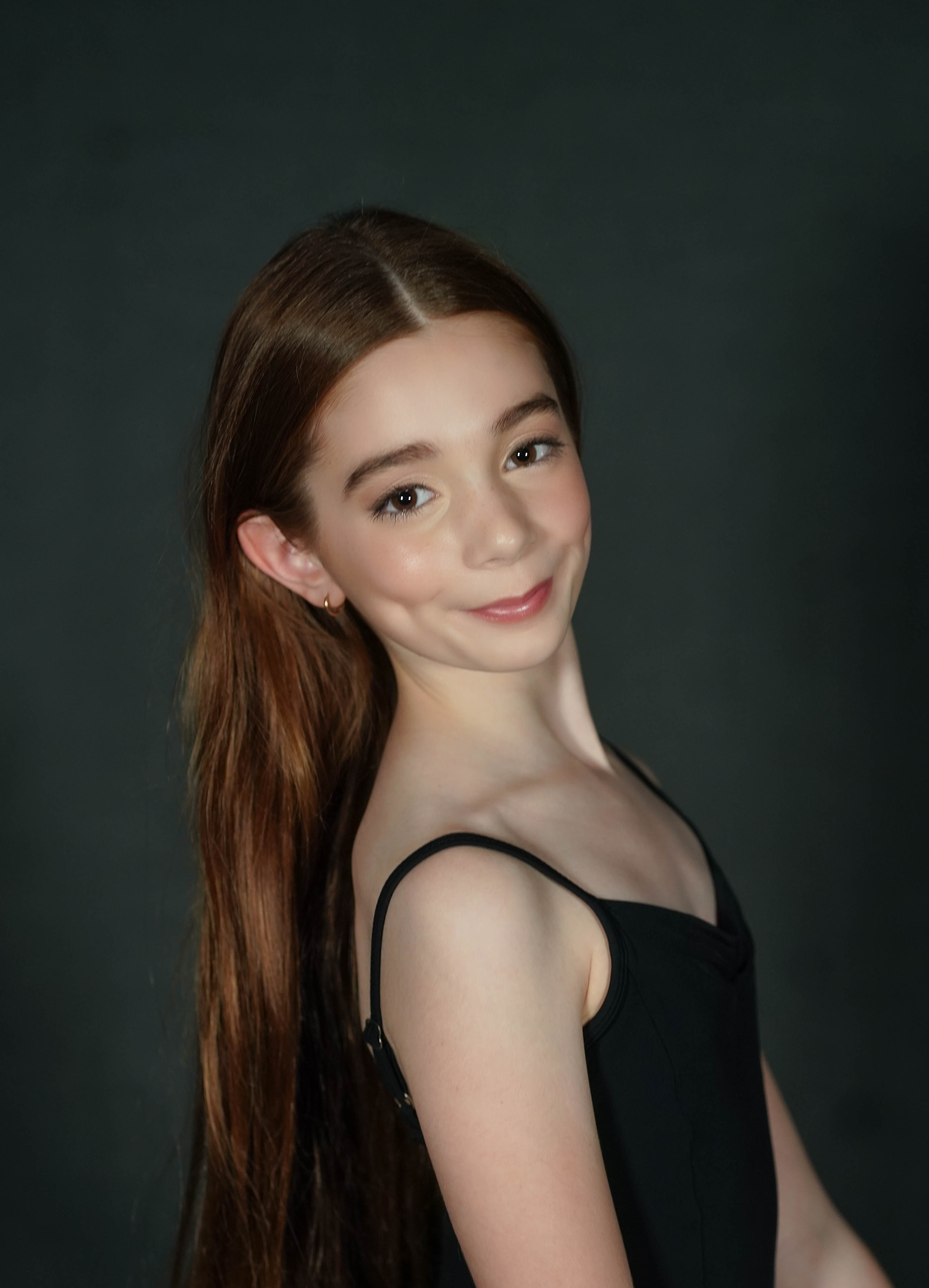 Violet Headshot Sept 23.JPG