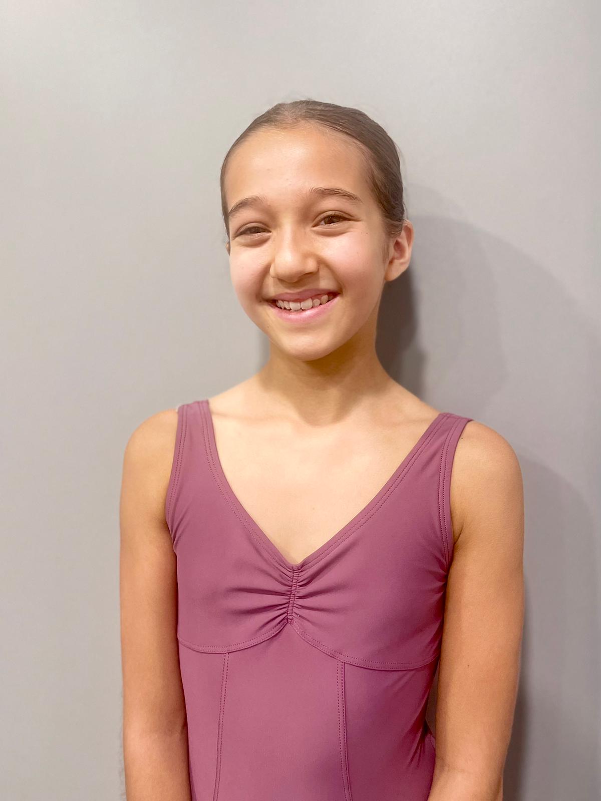 photo de face Yrène WAGNER VAN DE RIET.jpg