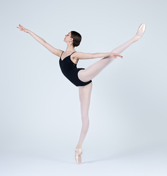 Chloe first arabesque square.jpg