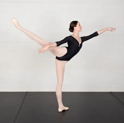 AngelinaDeCarlo-Arabesque1.jpeg - copie.jpg