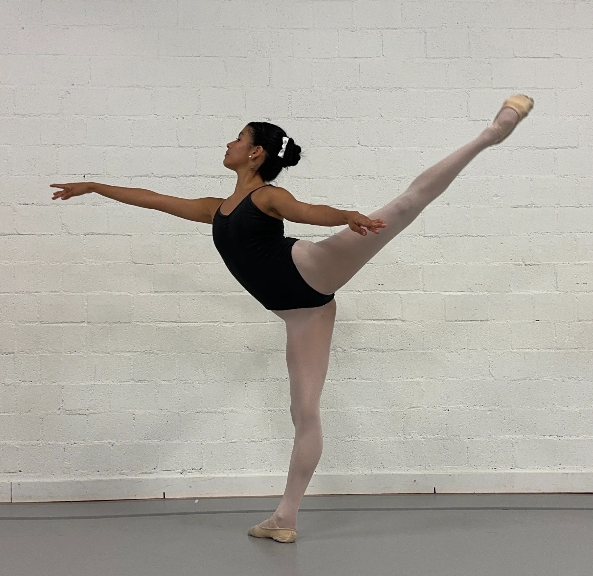Samara Garcia Arango position 3.JPG - copie.jpg