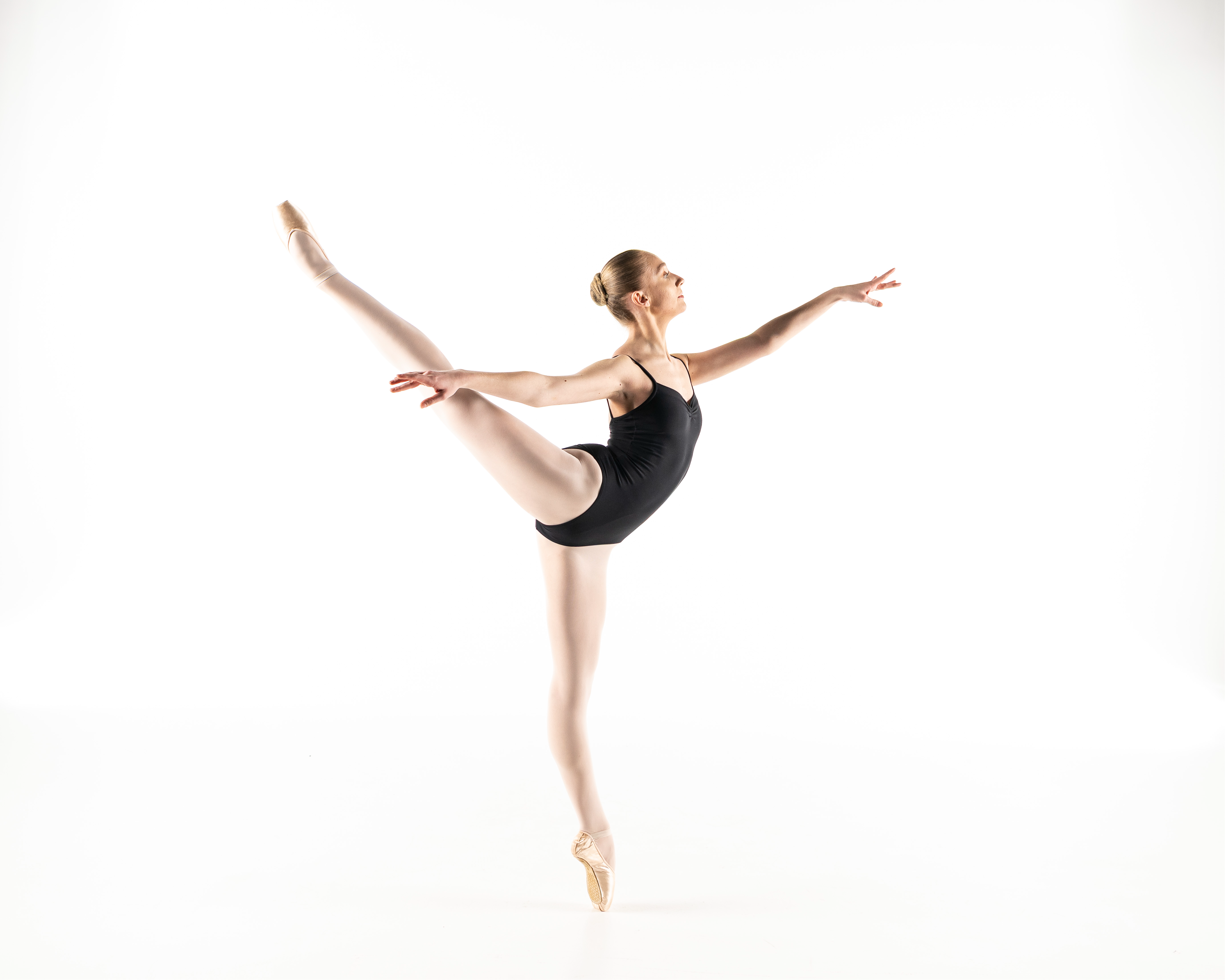 Evangeline Headshots 3-10-251433.JPG