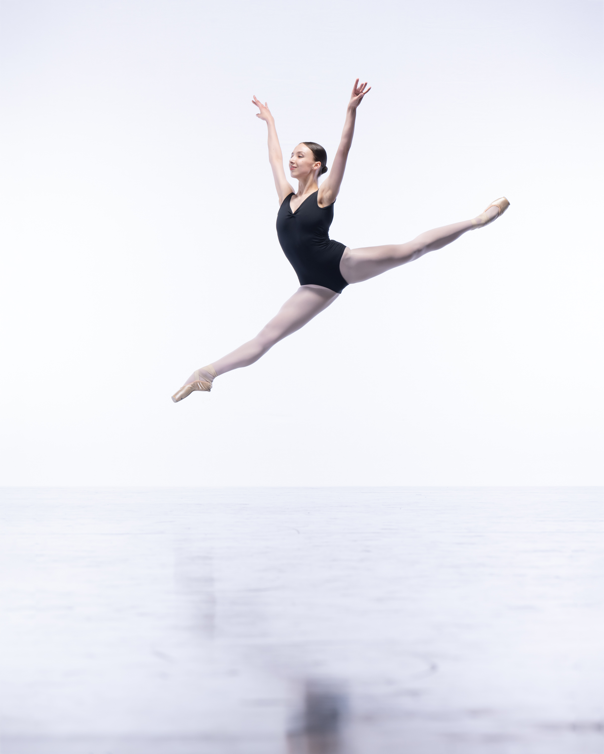 Mikaela Milic_sissone.jpg