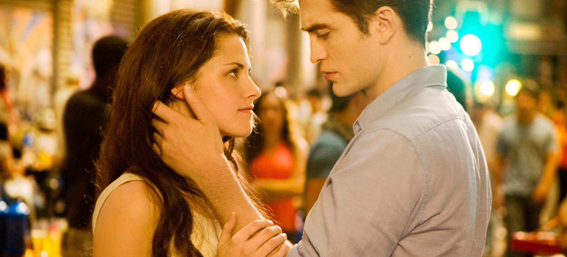 Brėkštanti Aušra. 1 Dalis filmo online nuotraukos