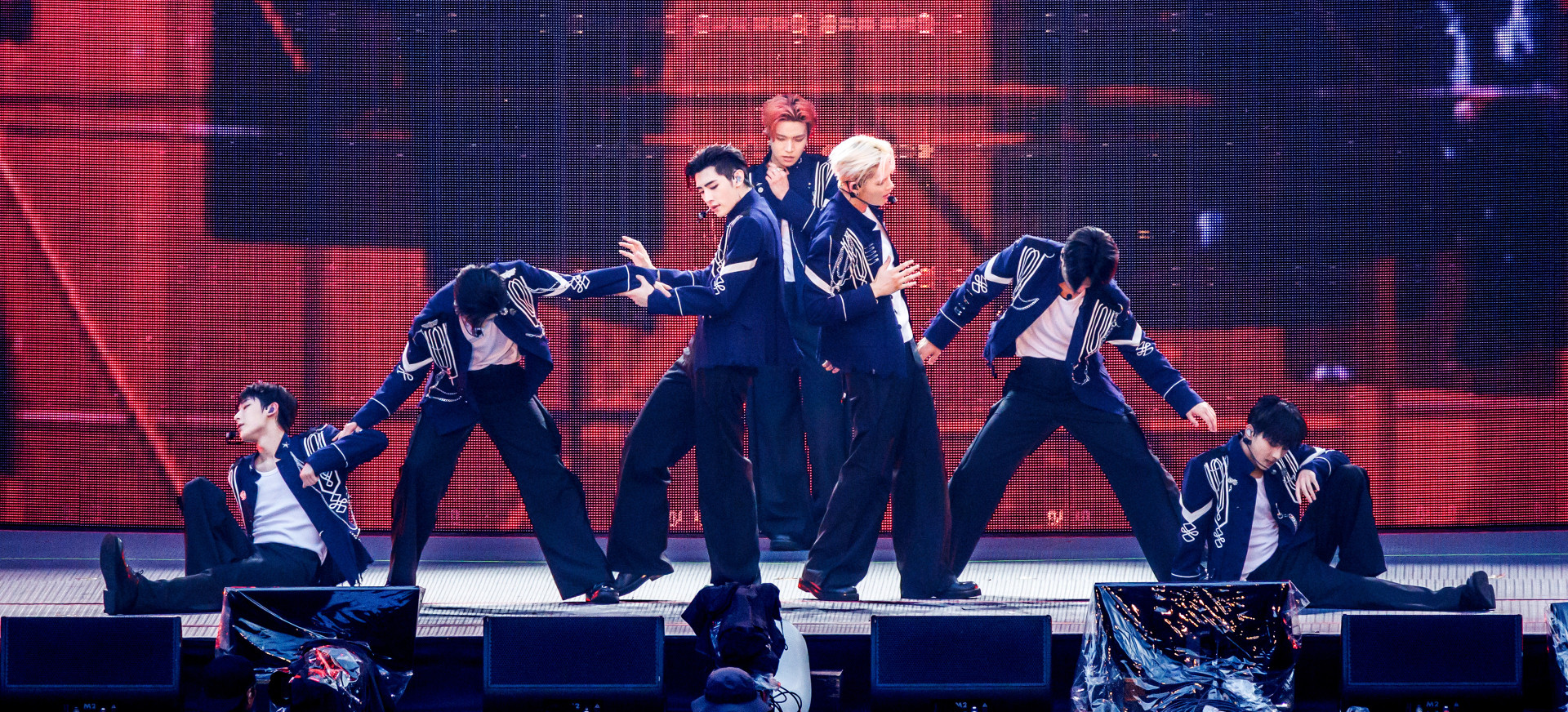 Enhypen [Walk The Line Summer Edition] In Cinemas filmo online nuotraukos