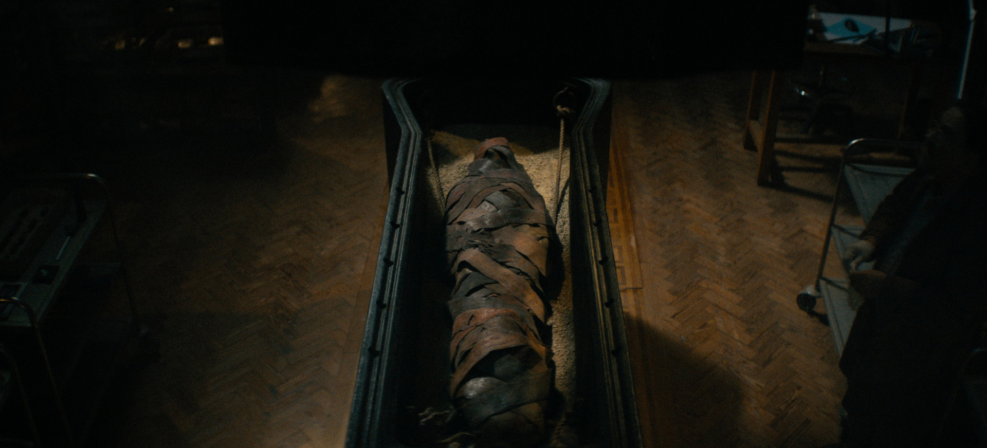 Lee Cronin's The Mummy filmo online nuotraukos