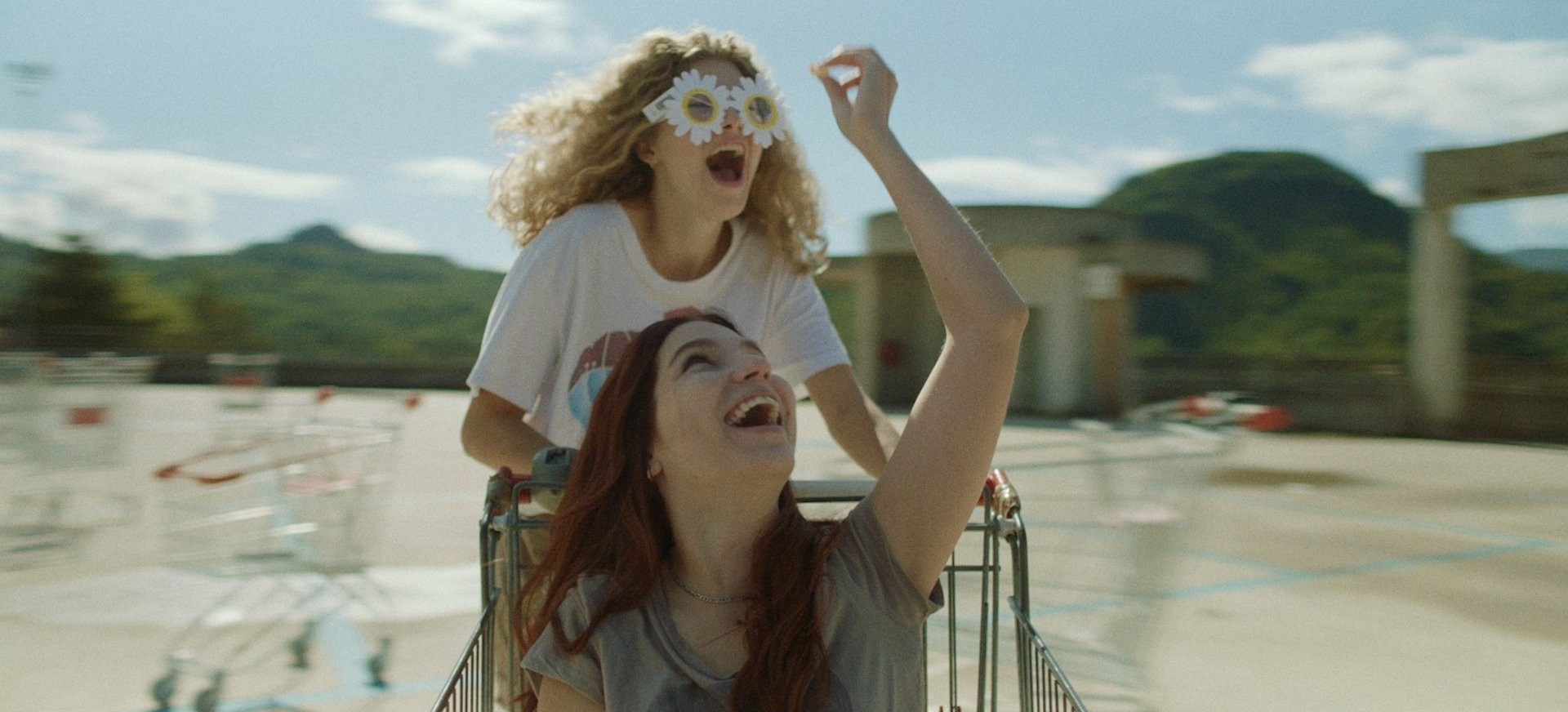 Merginos Neverkia filmo online nuotraukos