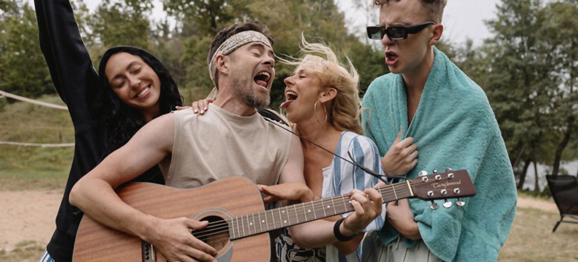 Šeima į gamtą filmo online nuotraukos