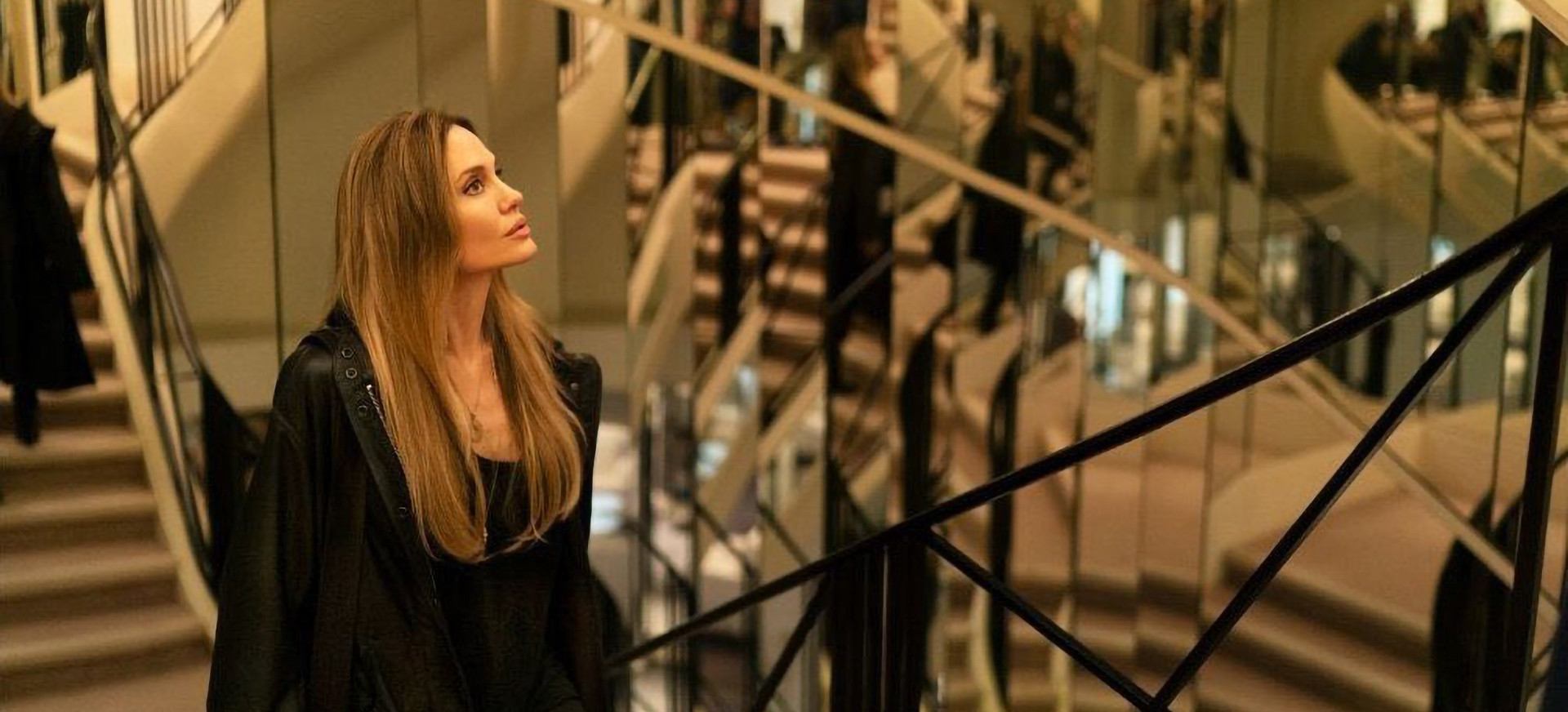 Mados Užkulisiai filmo online nuotraukos