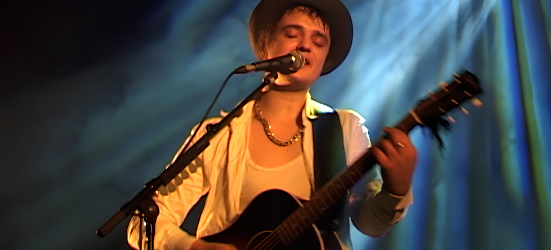 Peteris Doherty. Svetimas savo kailyje filmo online nuotraukos