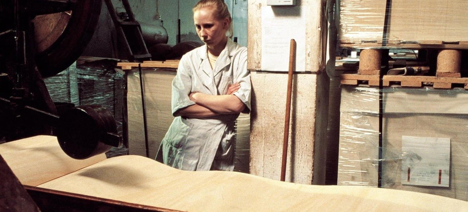 Mergaitė Iš Degtukų Fabriko