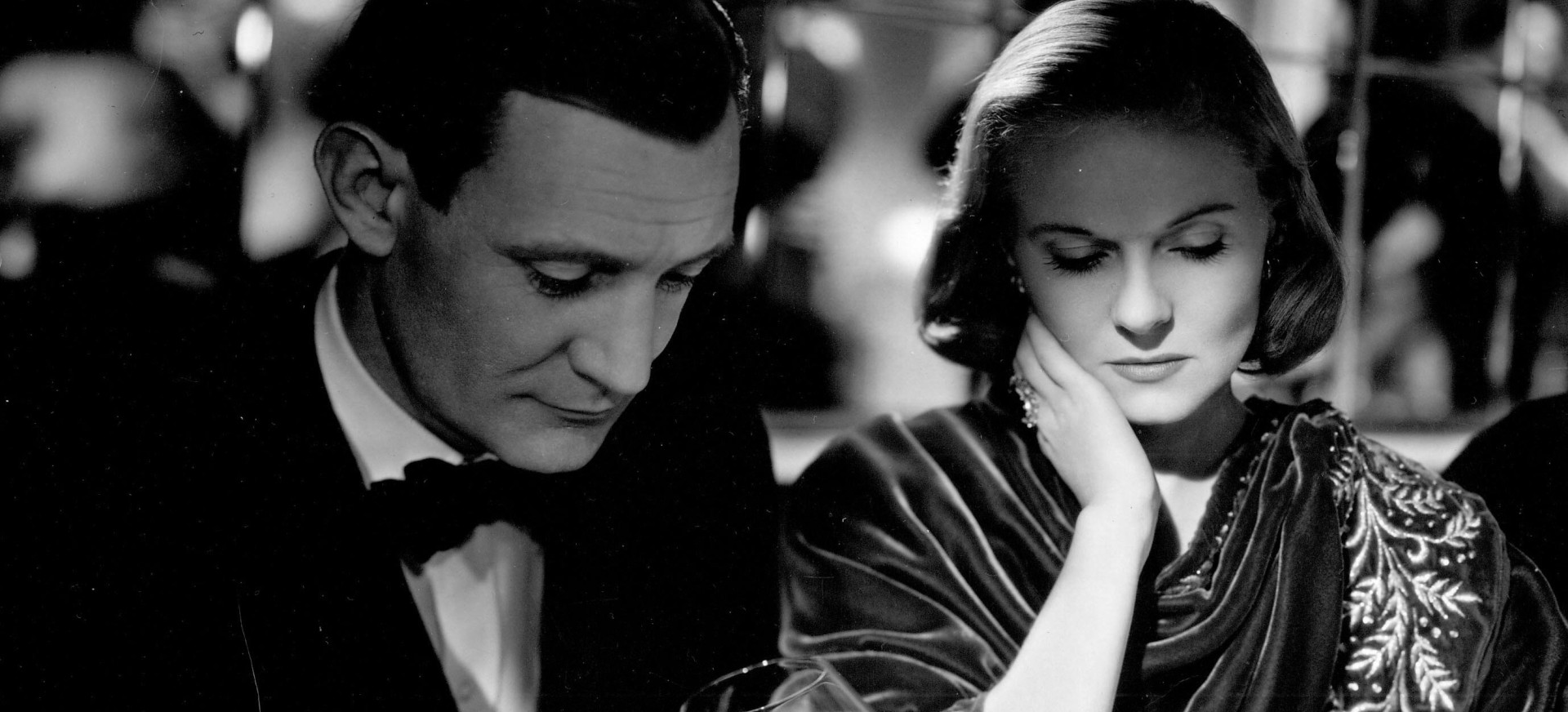 Atgimusi Meilė filmo online nuotraukos