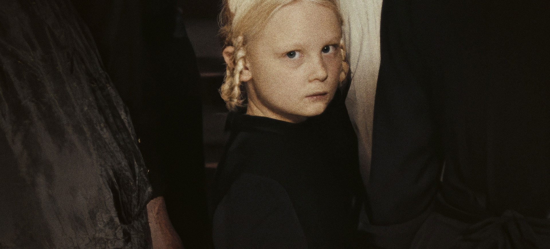 Žvelgiant Į Saulę filmo online nuotraukos