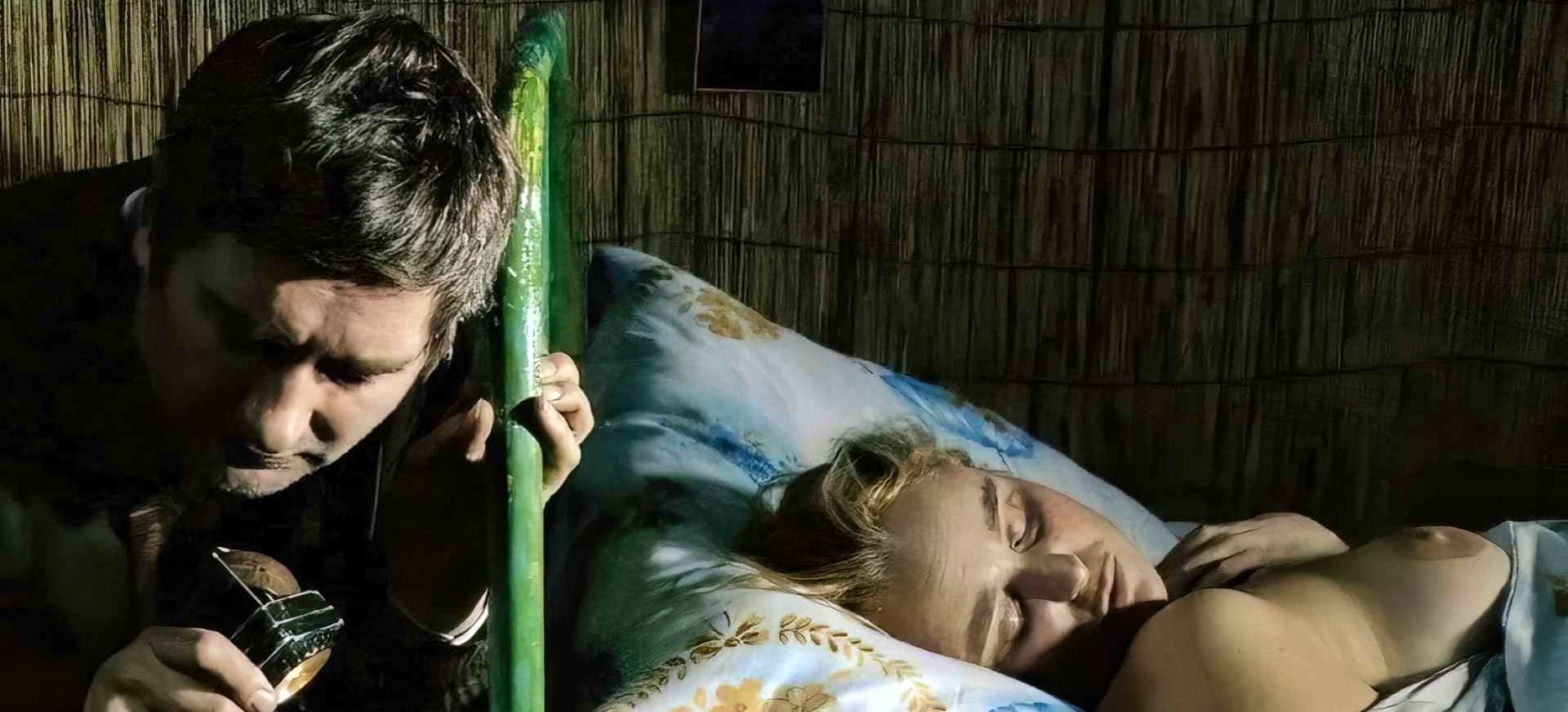 Keturios Naktys Su Ana