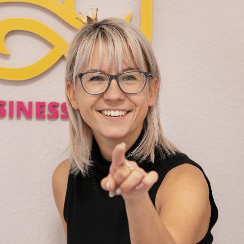 Julia Bock - Warum Druck im Vertrieb Dich 2026 Umsatz kostet – und was stattdessen wirklich verkauft