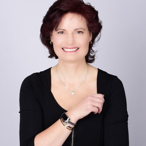 Dr. Susanna Wallis - Marketing der neuen Zeit: Skalierbare Geschäftsmodelle durch ein All-in-One-System mit mitdenkender KI